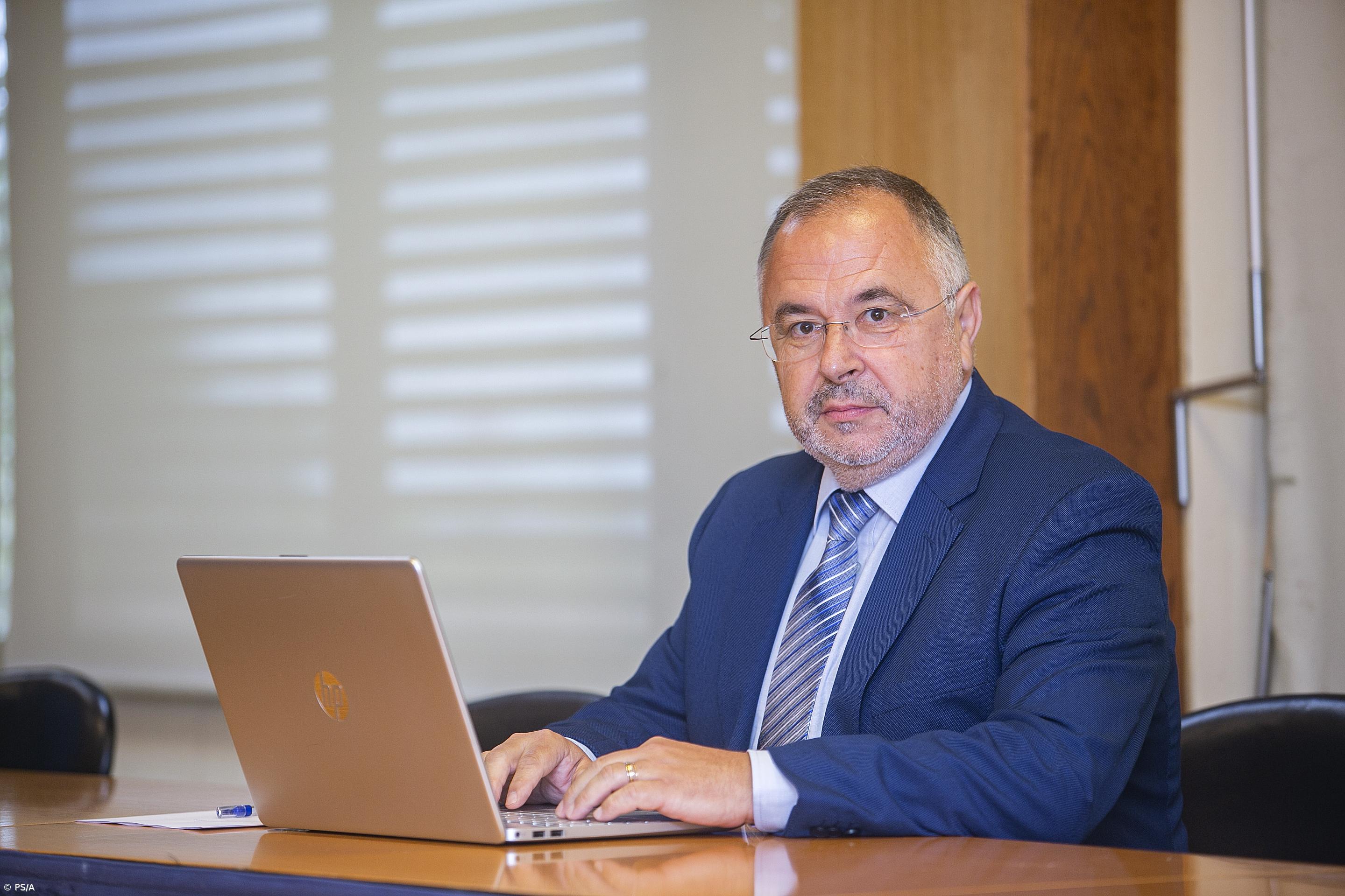 PS acusa Governo dos Açores de abandonar porto de pescas da Graciosa – Imagem 1