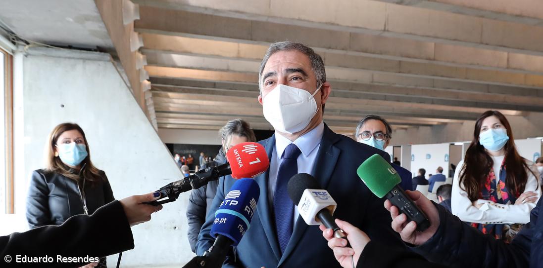 Governo dos Açores questiona “constitucionalidade” de apoio que deixa autonomias de fora – Imagem 1