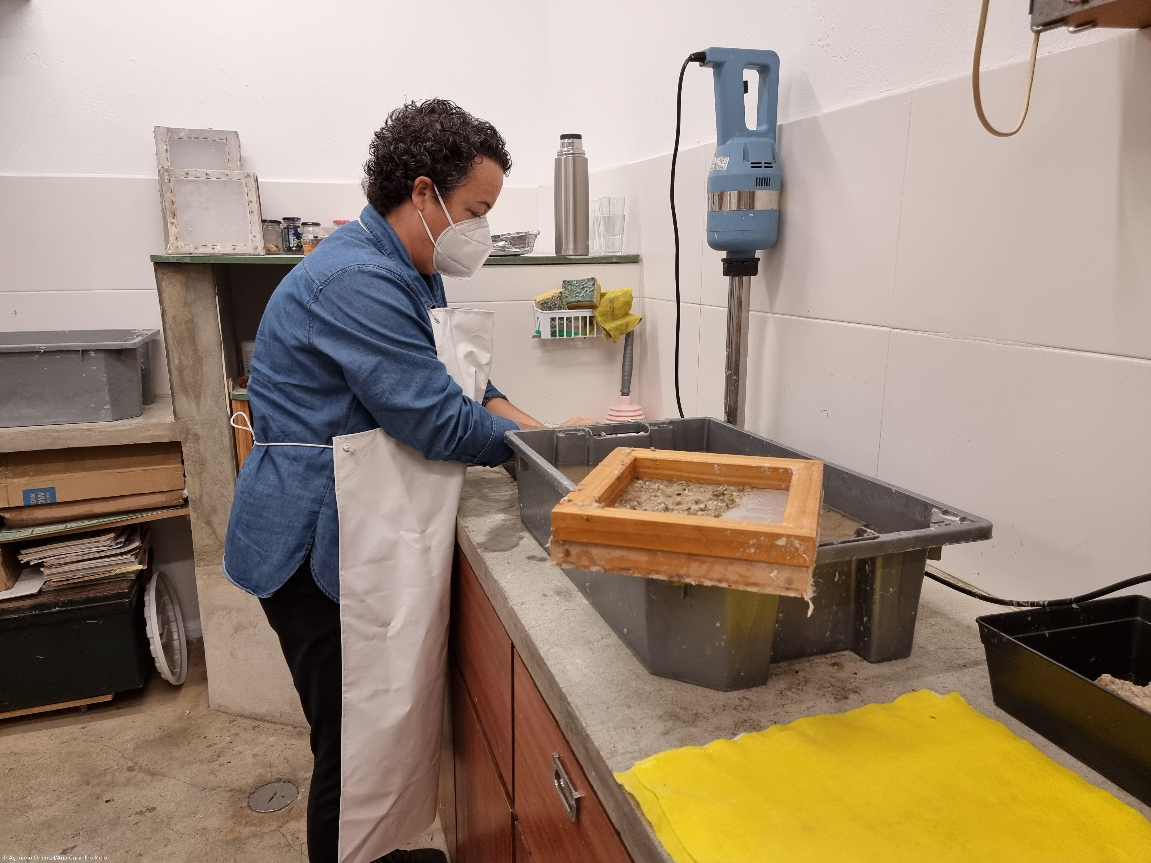 Materiais naturais são base das criações em papel de Anne Bruyere – Imagem 2