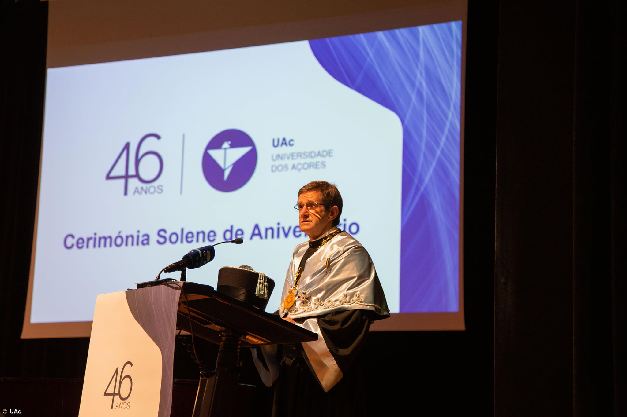 Reitor diz que ministro se “recusou a assinar” contrato de financiamento da UAc – Imagem 1