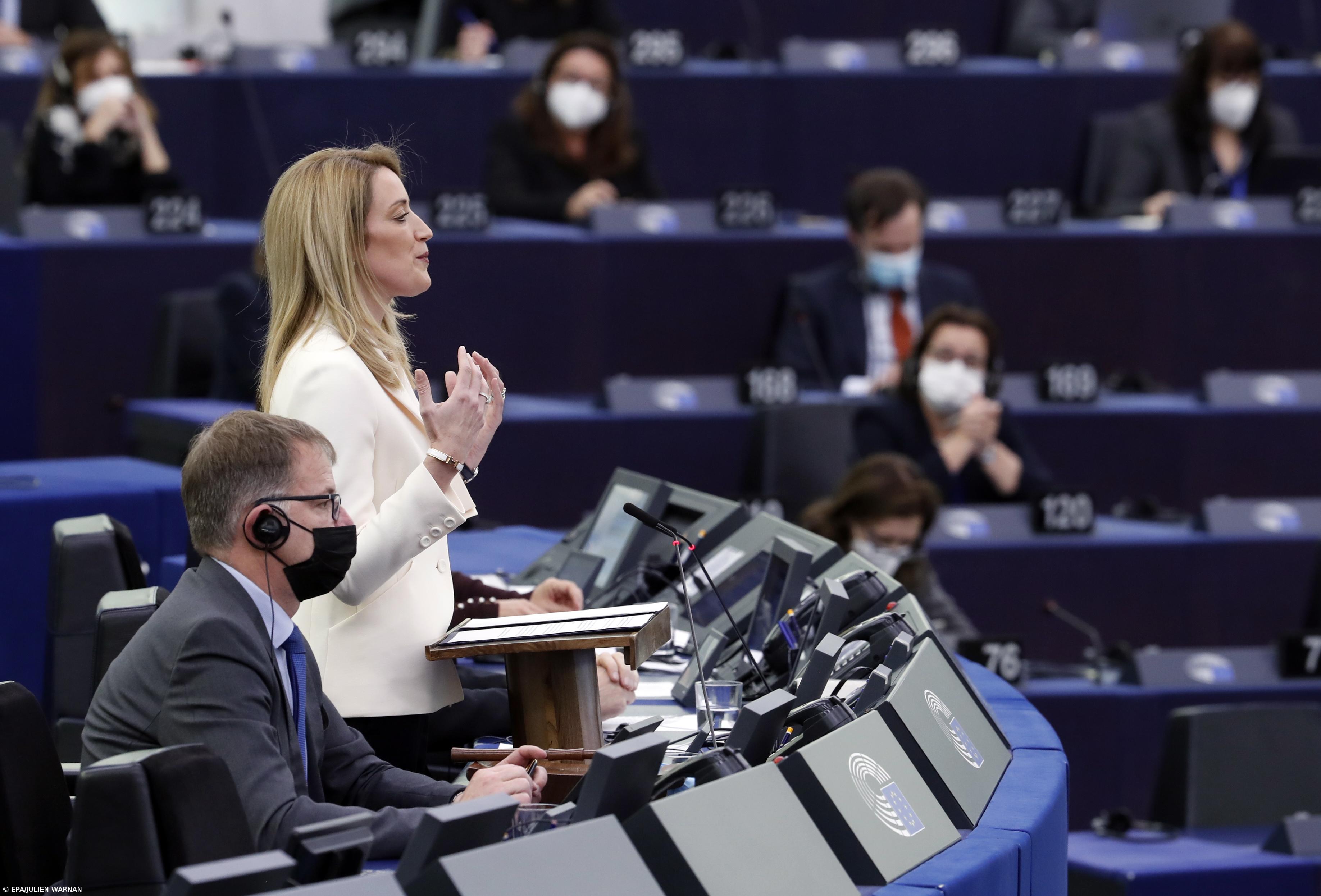 Parlamento Europeu vai levantar a imunidade a mais dois deputados – Imagem 1