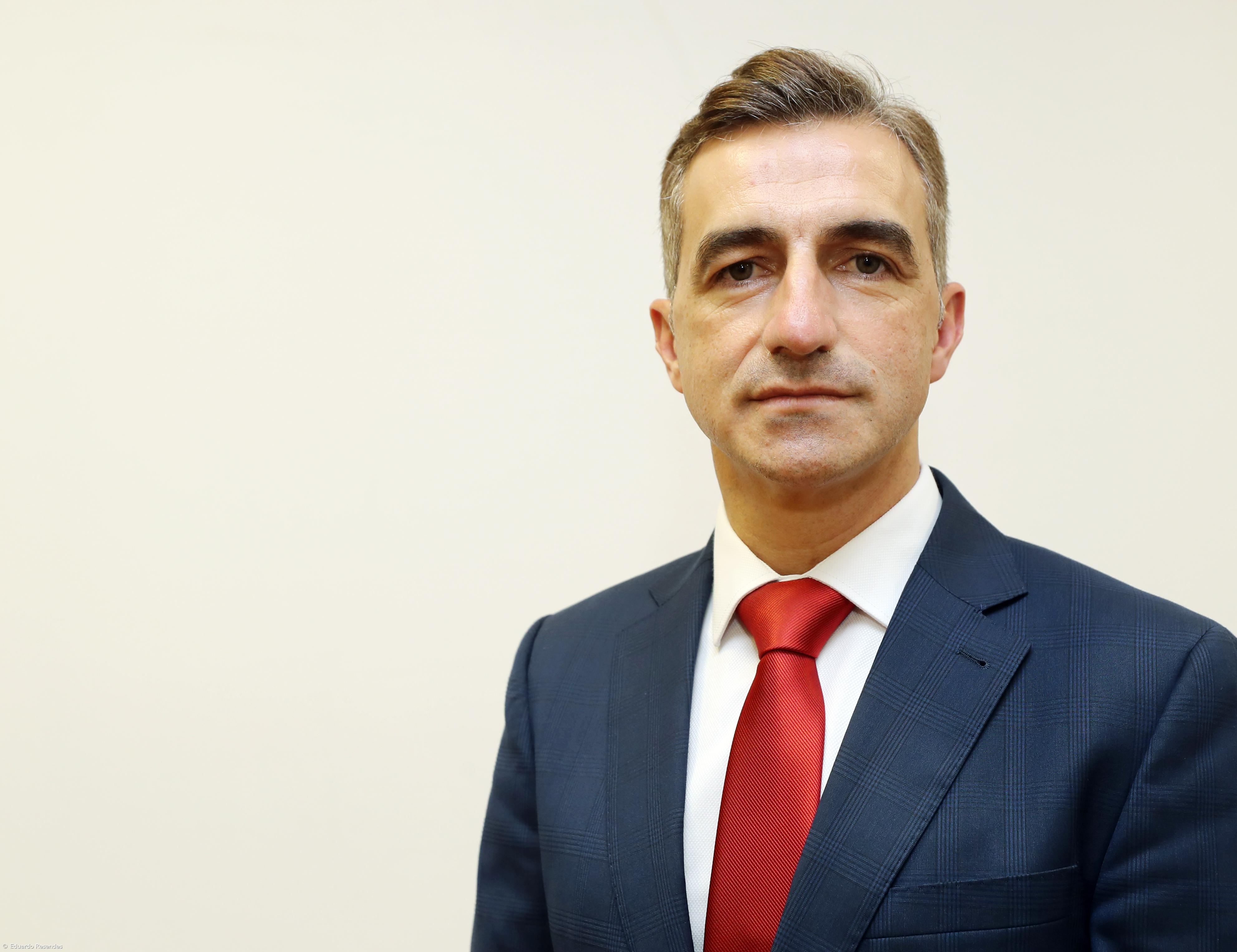 Câmara da Horta vai demolir parque de estacionamento que nunca abriu ao público – Imagem 1