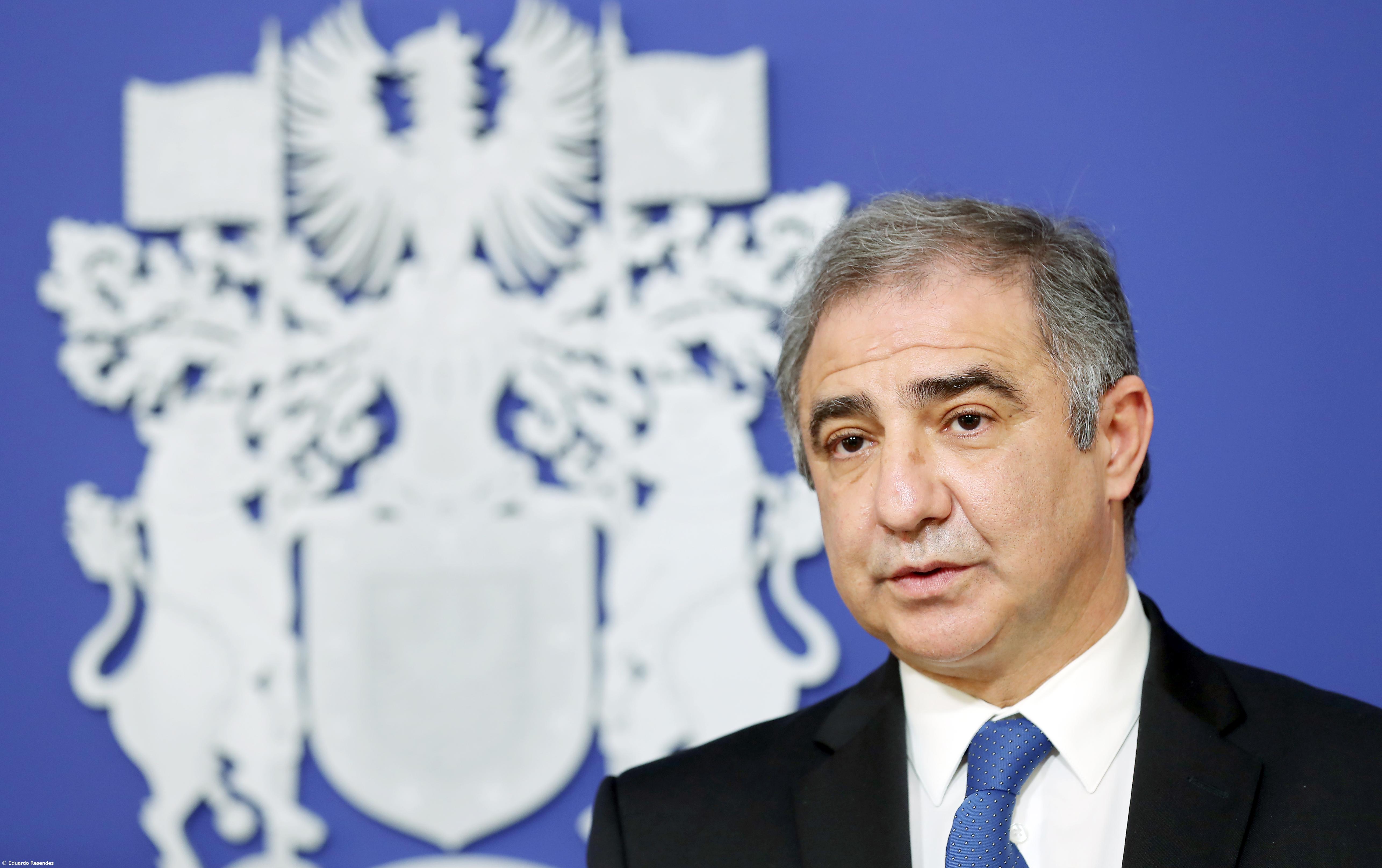 Bolieiro diz que população de São Jorge deve estar “vigilante” perante crise sísmica  – Imagem 1