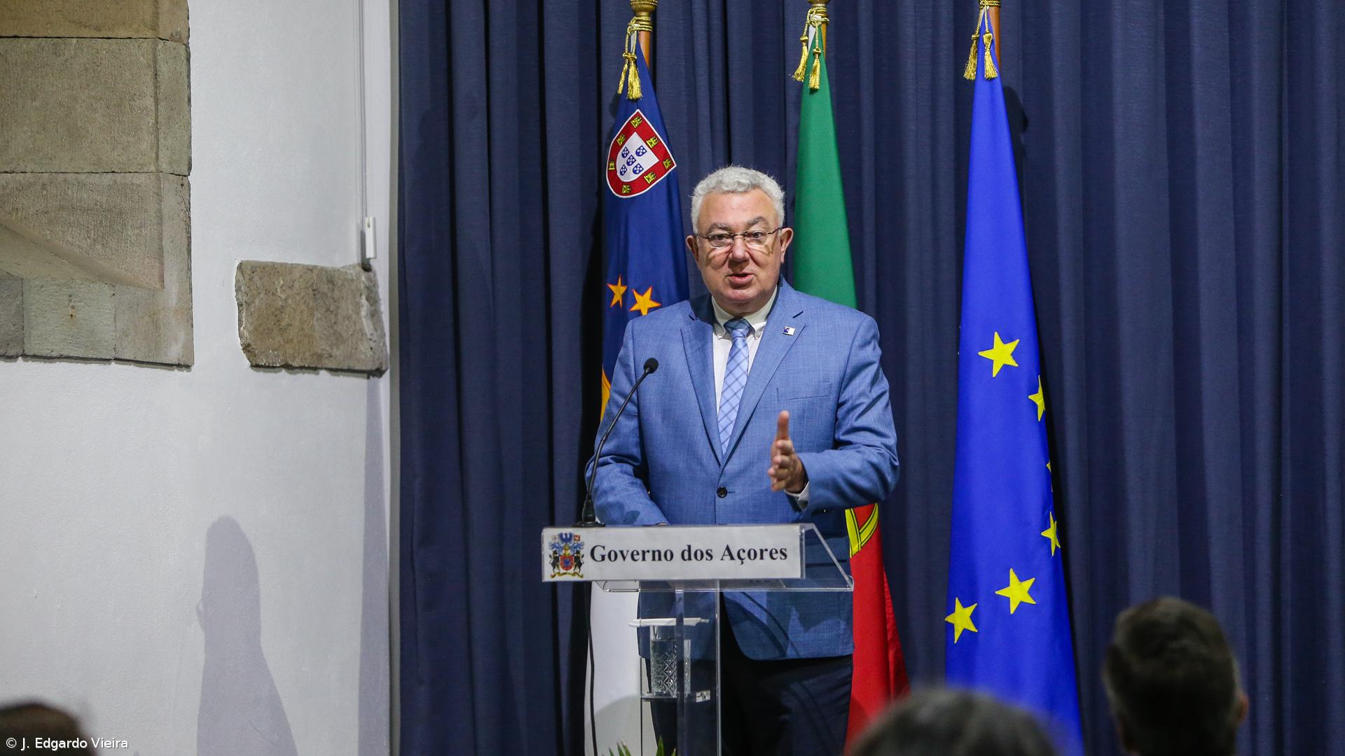 Açores destacam "nova abordagem" dos EUA na descontaminação da ilha Terceira  – Imagem 1