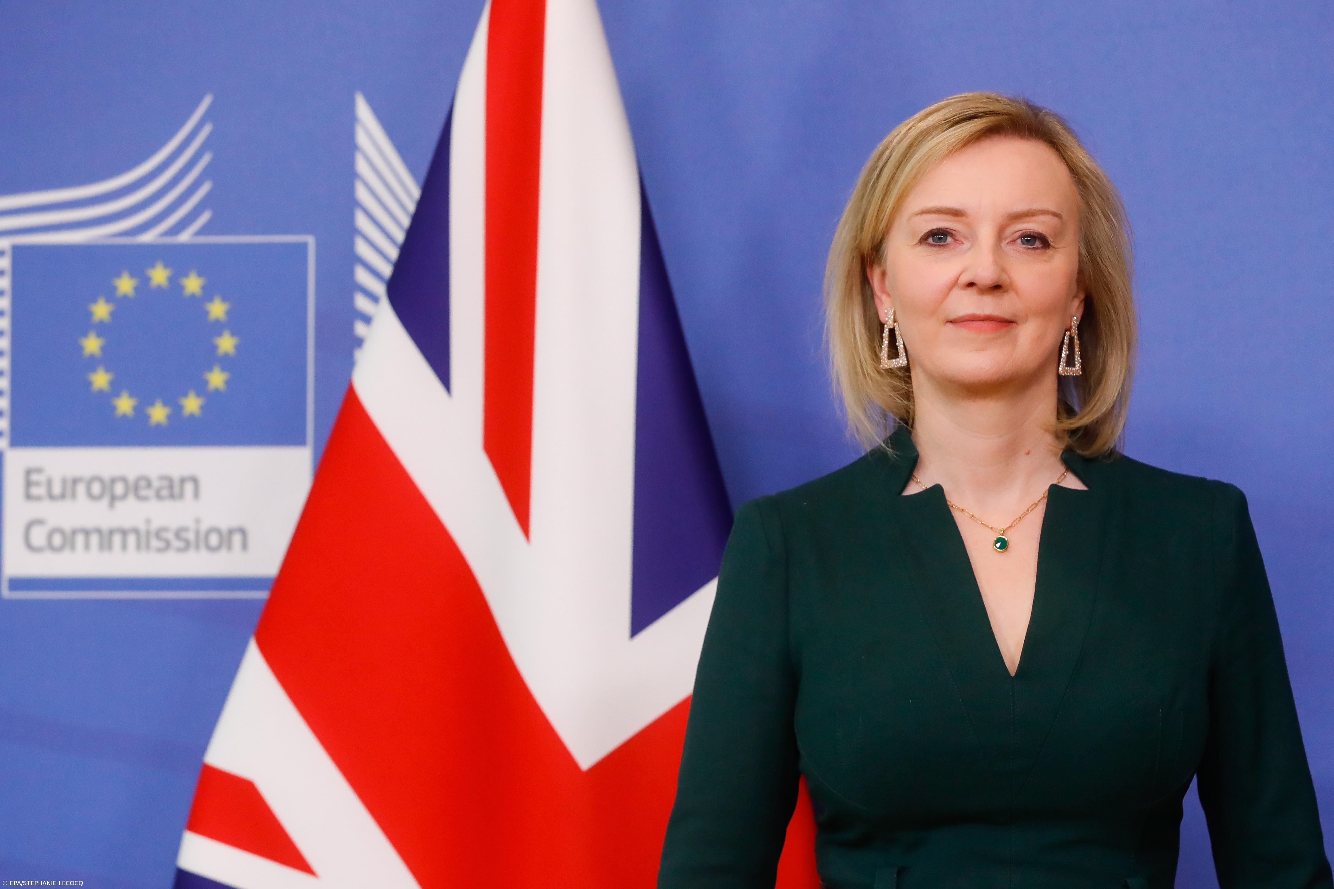 Liz Truss continua a somar apoios para suceder a Boris Johnson – Imagem 1