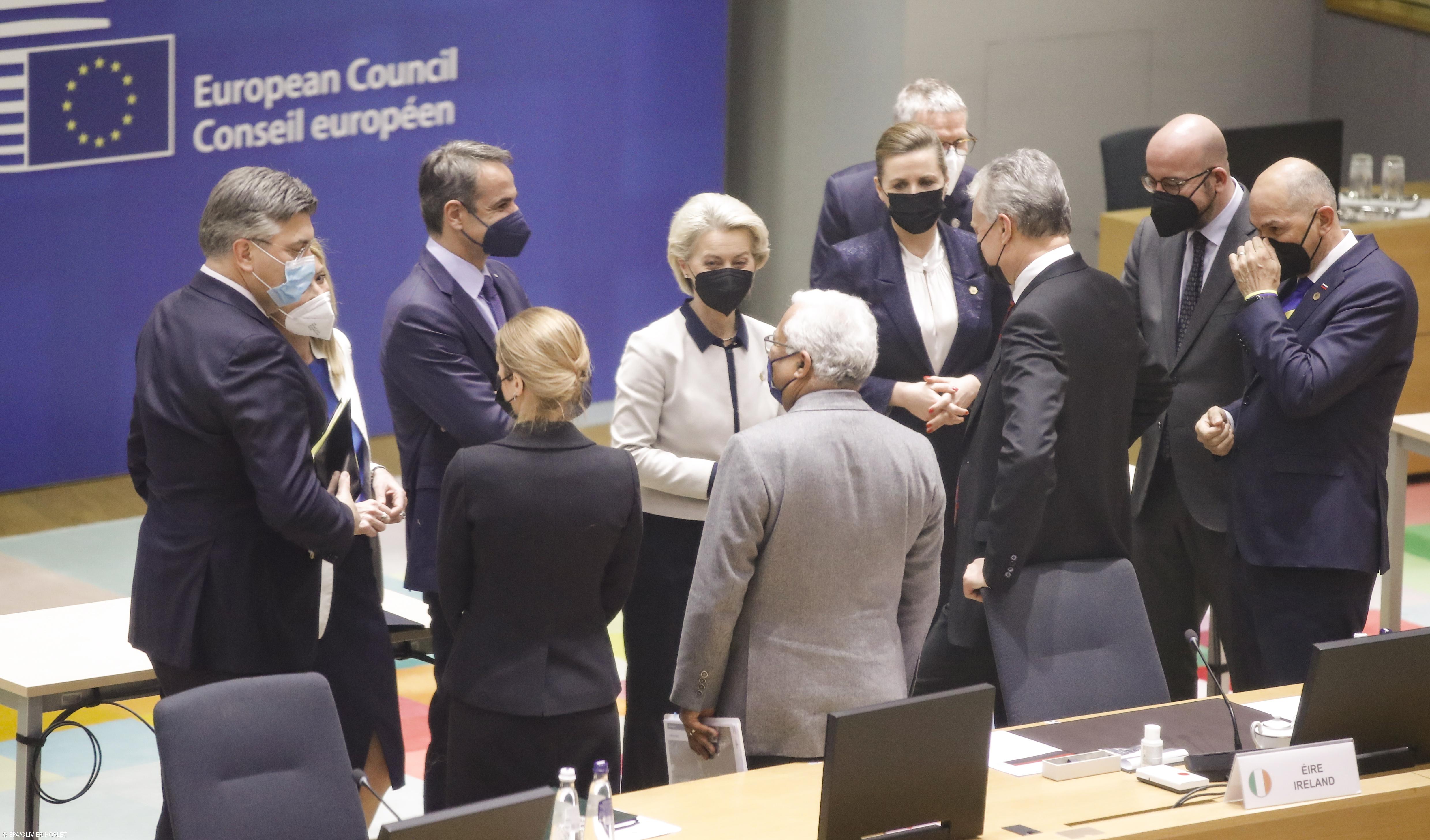 Sanções da UE visam Conselho de Segurança da Rússia e corte a depósitos – Imagem 1