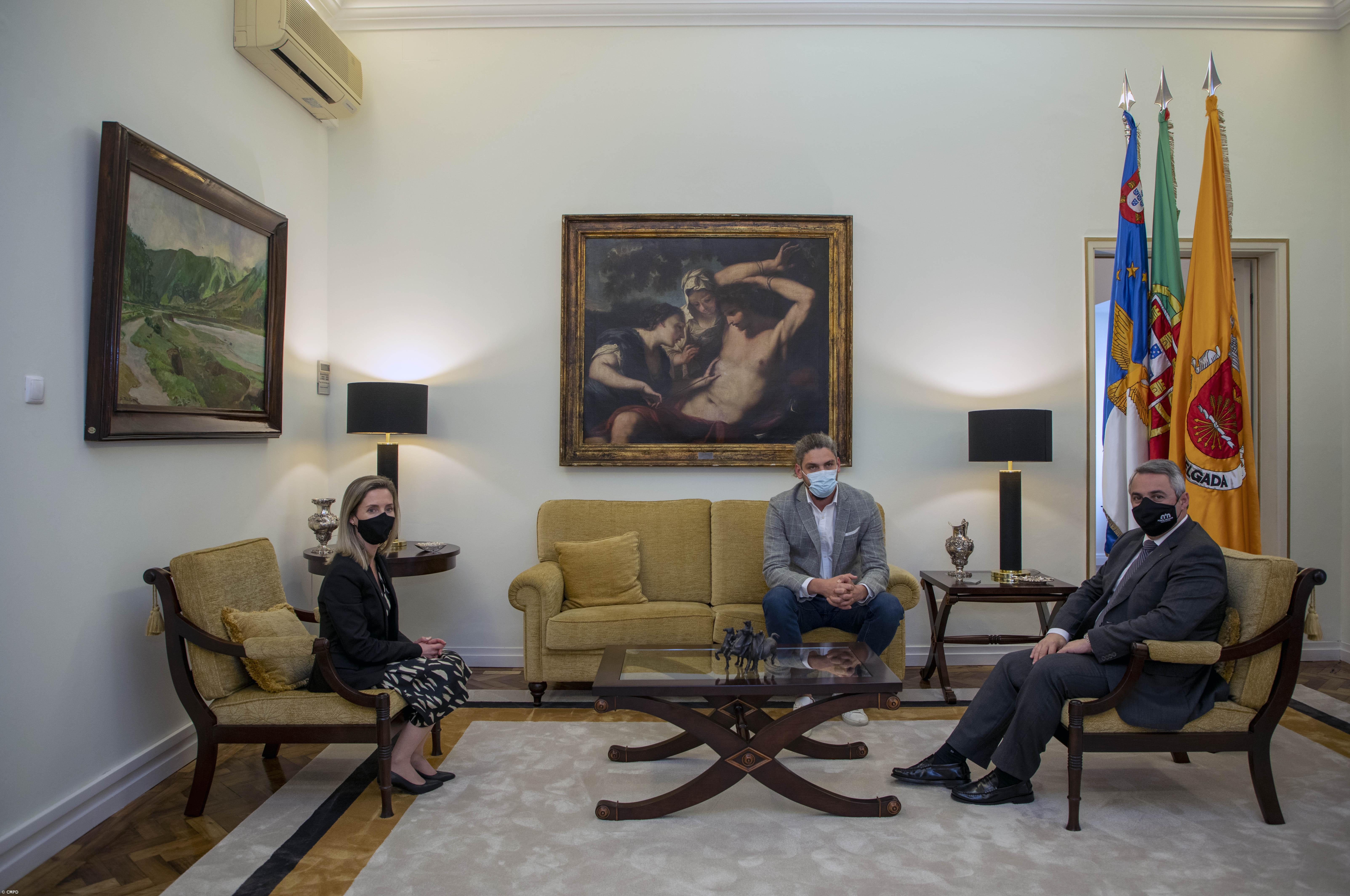 Autarquia de Ponta Delgada reafirma apoio no acolhimento de refugiados ucranianos – Imagem 1