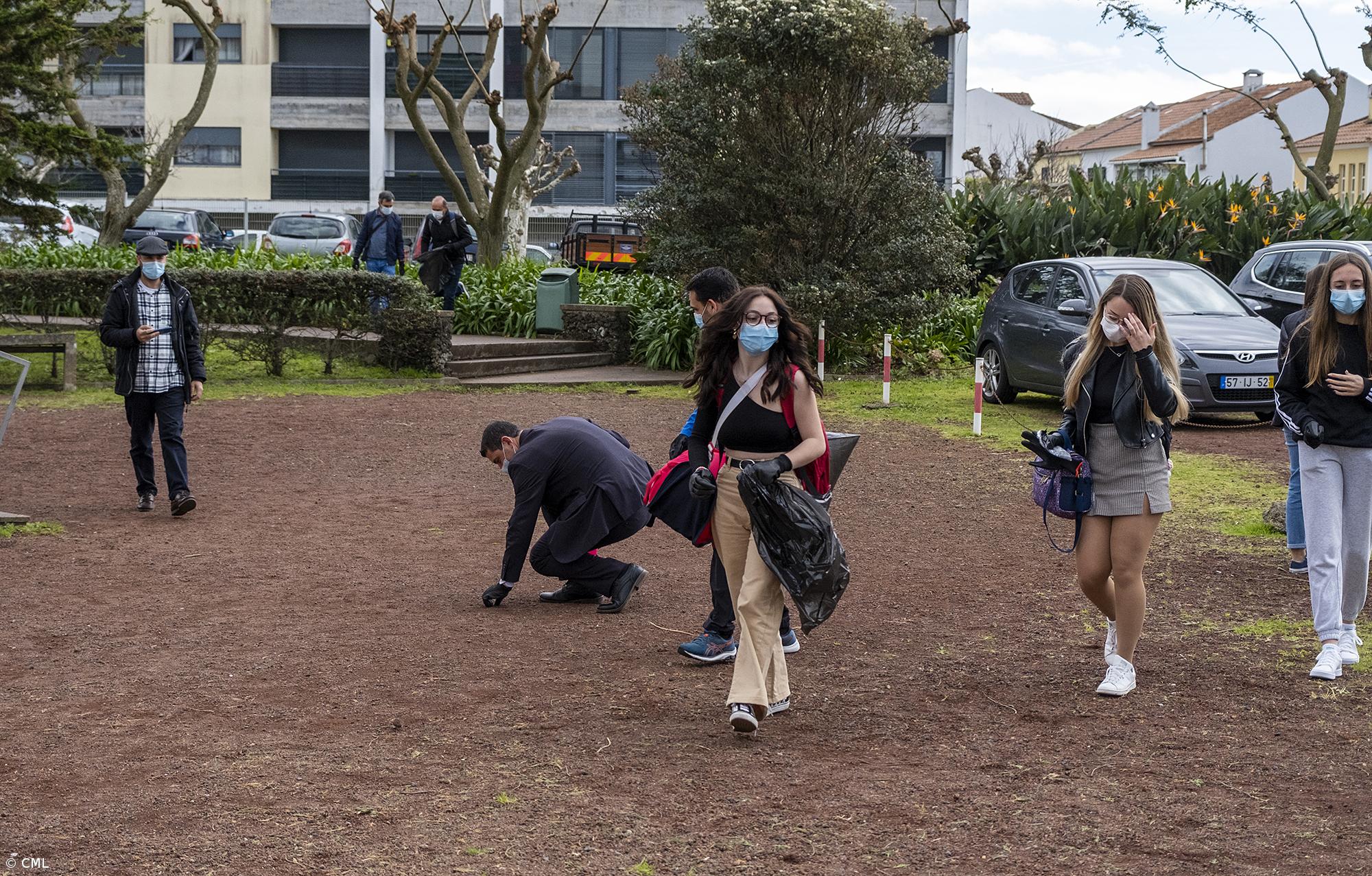 Erik Ahlström na Escola Secundária de Lagoa – Imagem 5