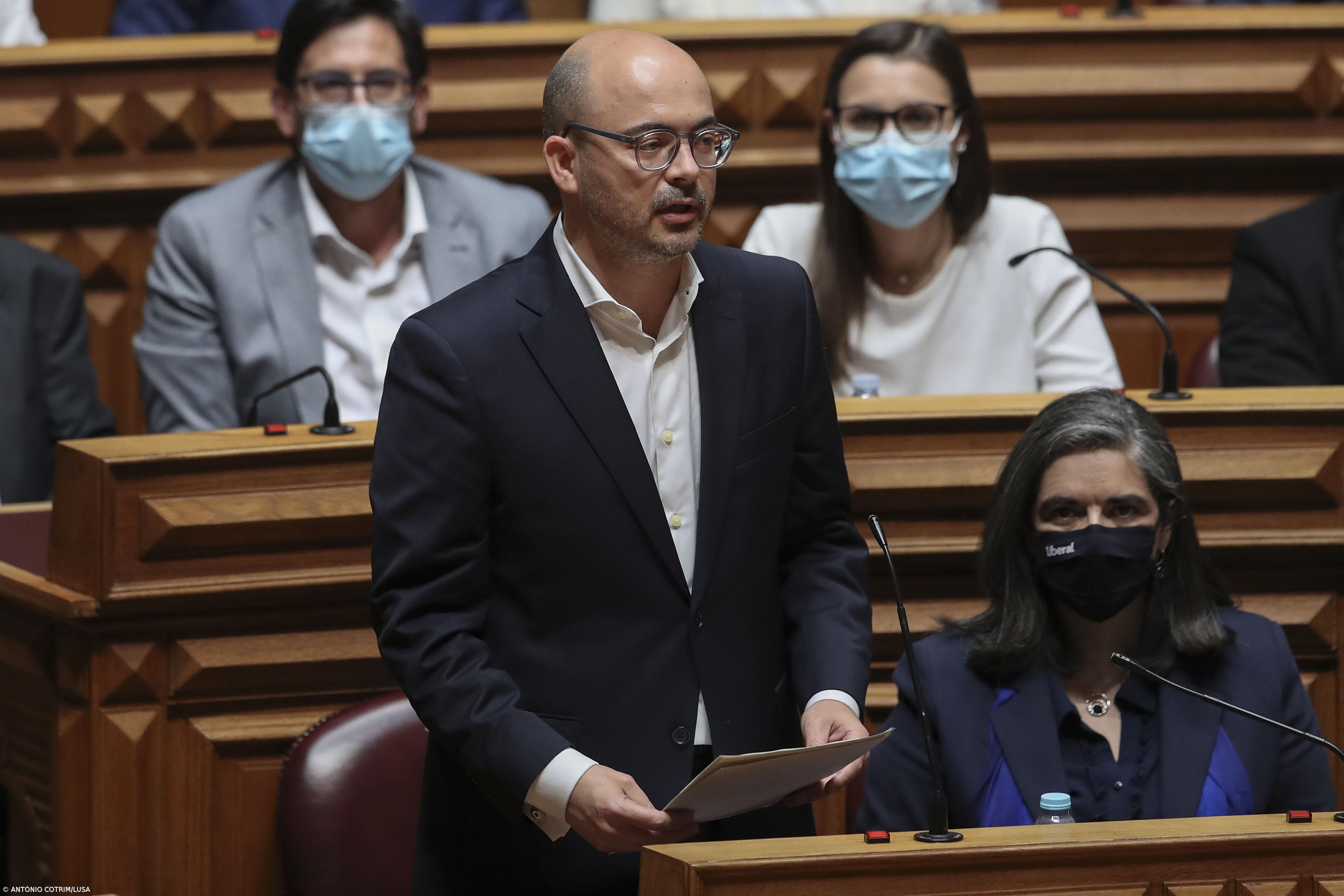 IL quer reduzir IVA da energia e bens alimentares e baixar IRS nos 5 primeiros escalões – Imagem 1