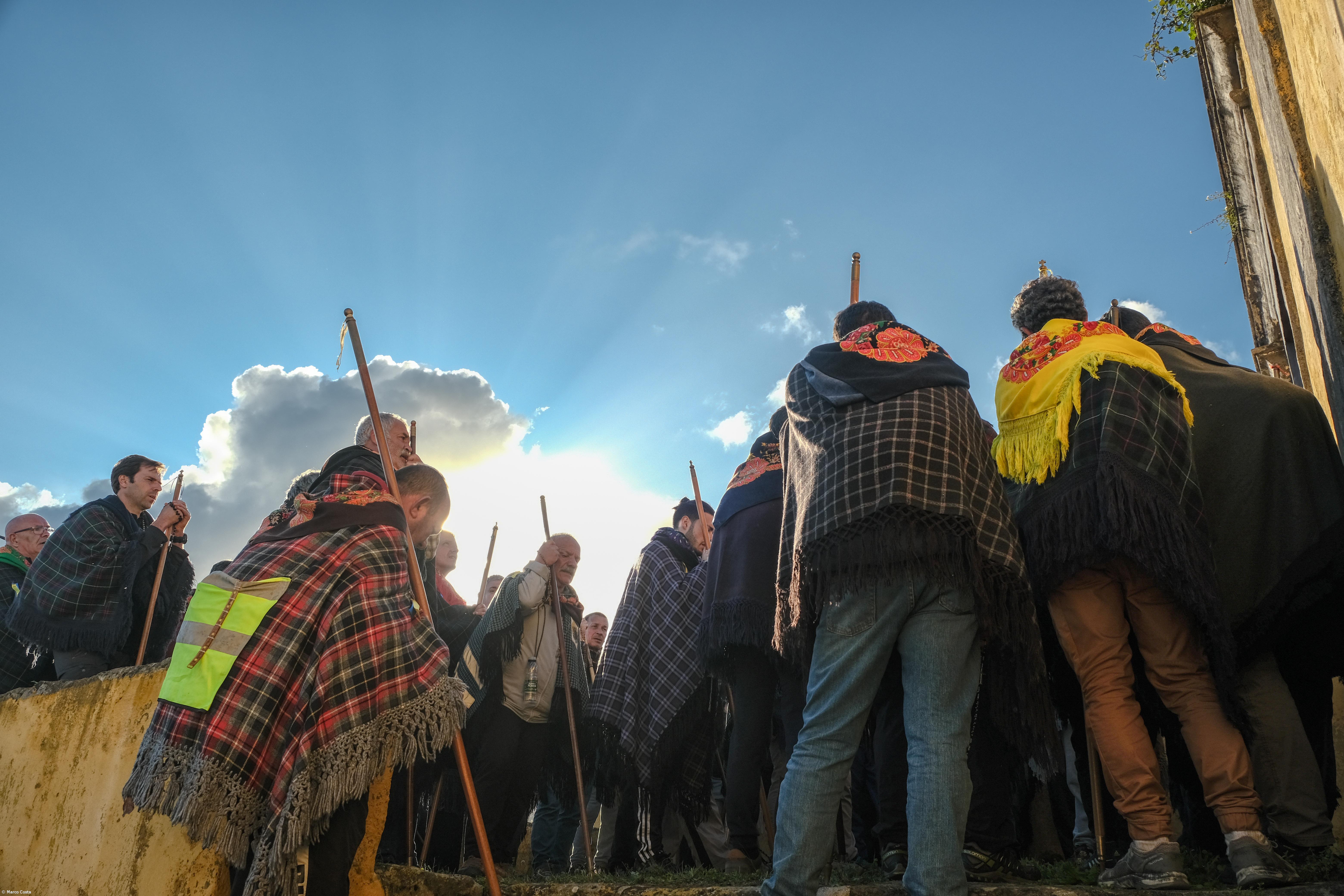 Grupo de quatro ranchos de romeiros da ilha de São Miguel saiu à rua – Imagem 1