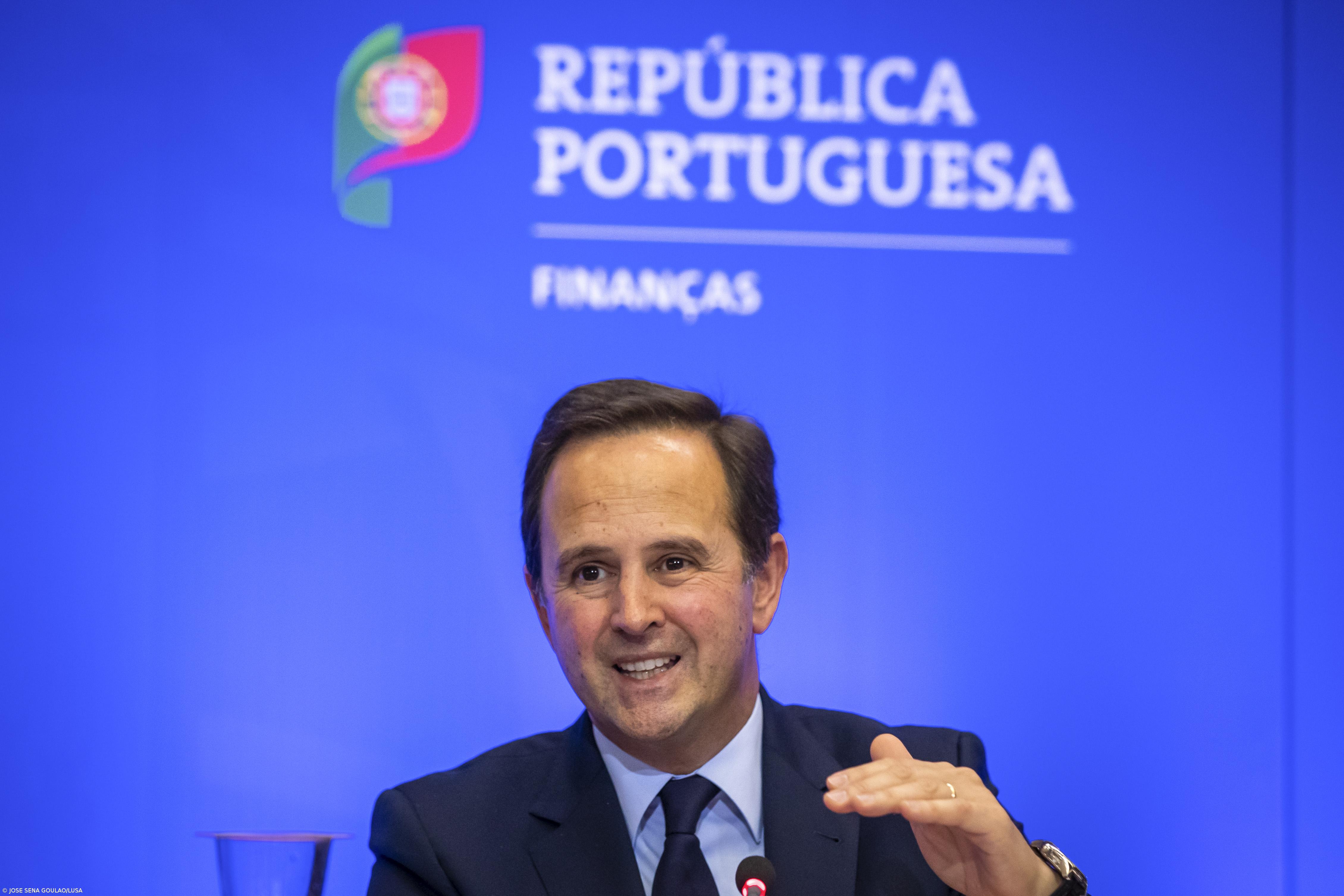 Ministro das Finanças lamenta não poder contar com “valioso contributo” de Sérgio Figueiredo  – Imagem 1