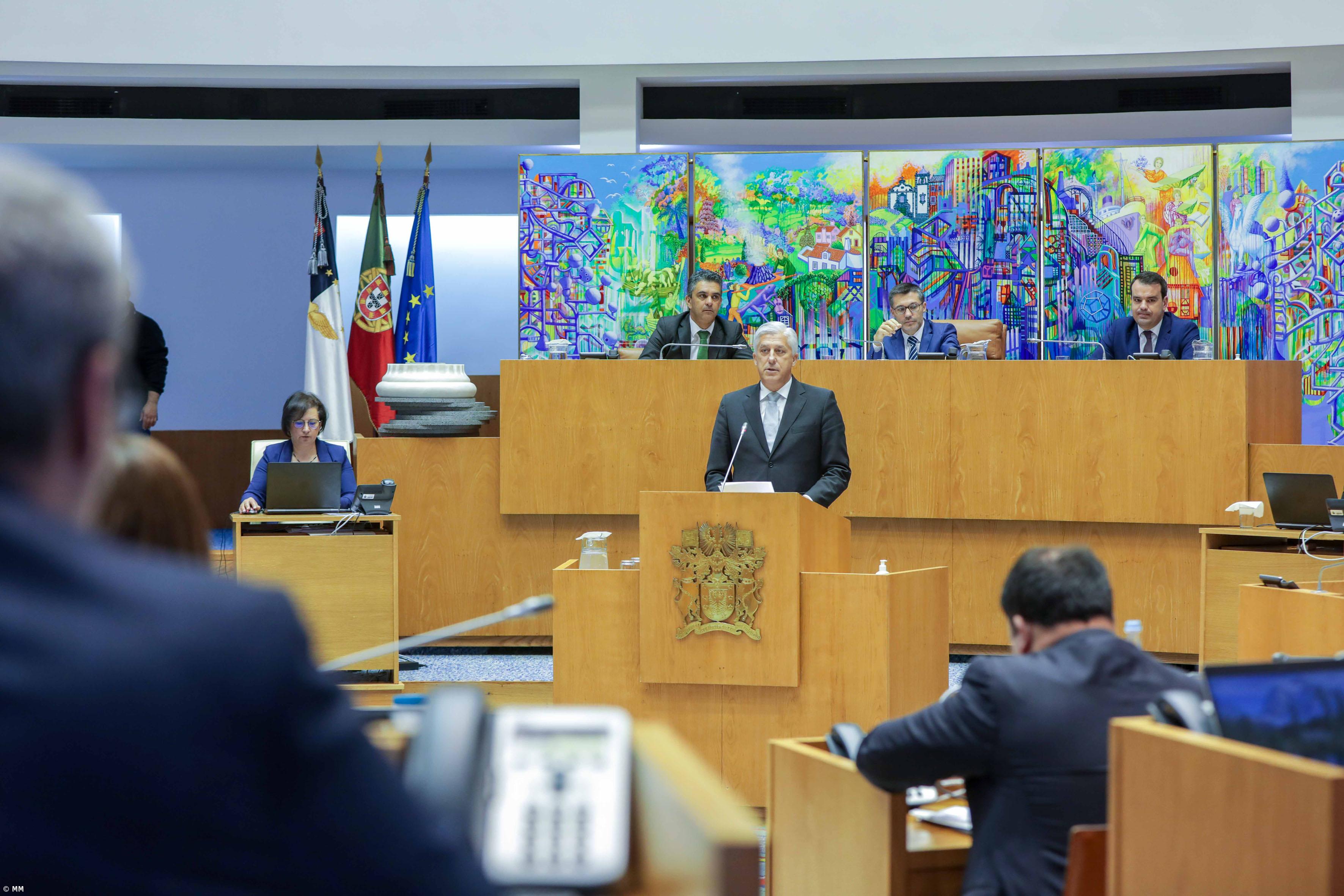 Governo dos Açores assinala descida de impostos, oposição critica “inação” – Imagem 1