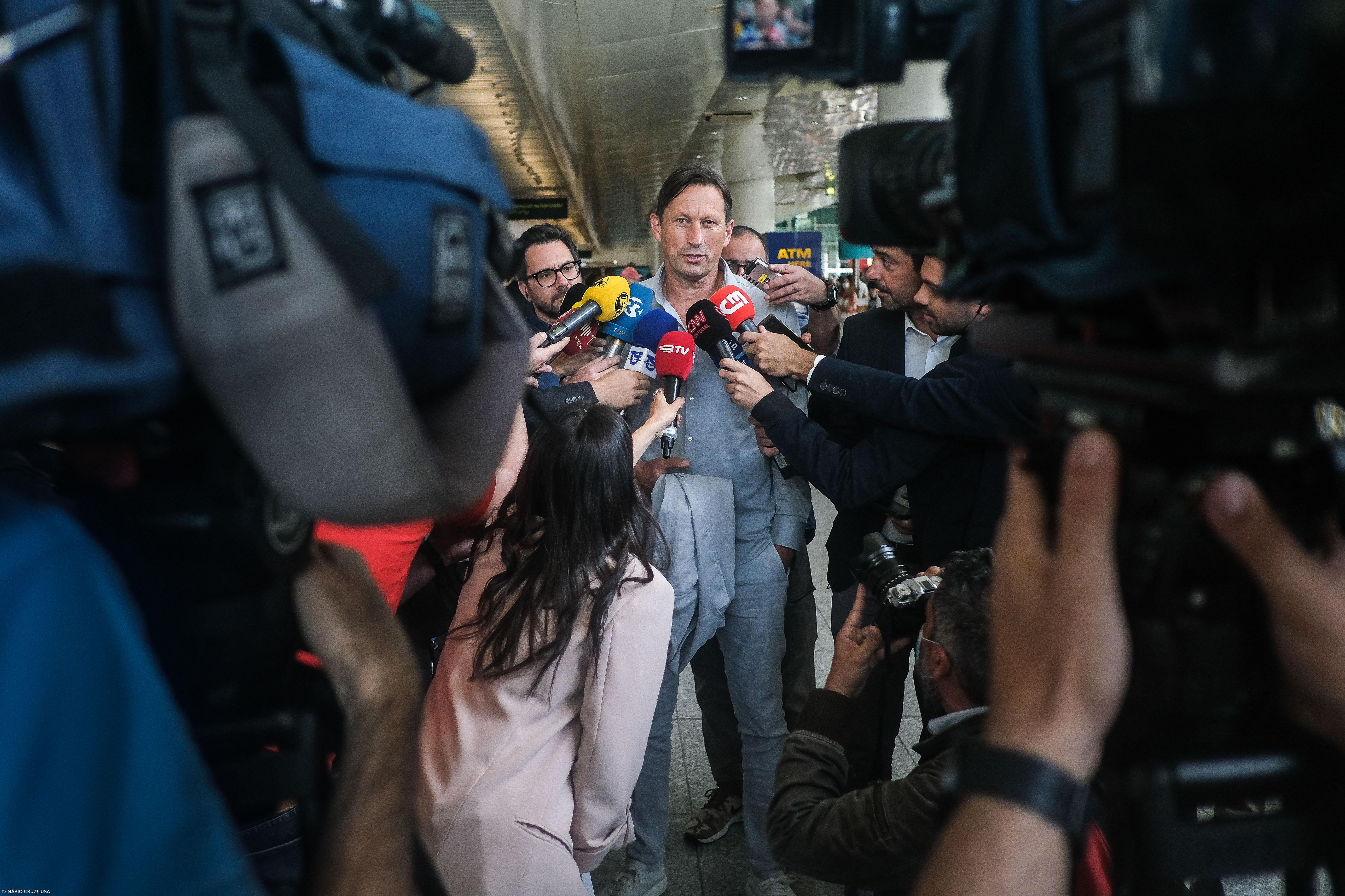 Novo treinador do Benfica promete “bom futebol” com resultados – Imagem 1