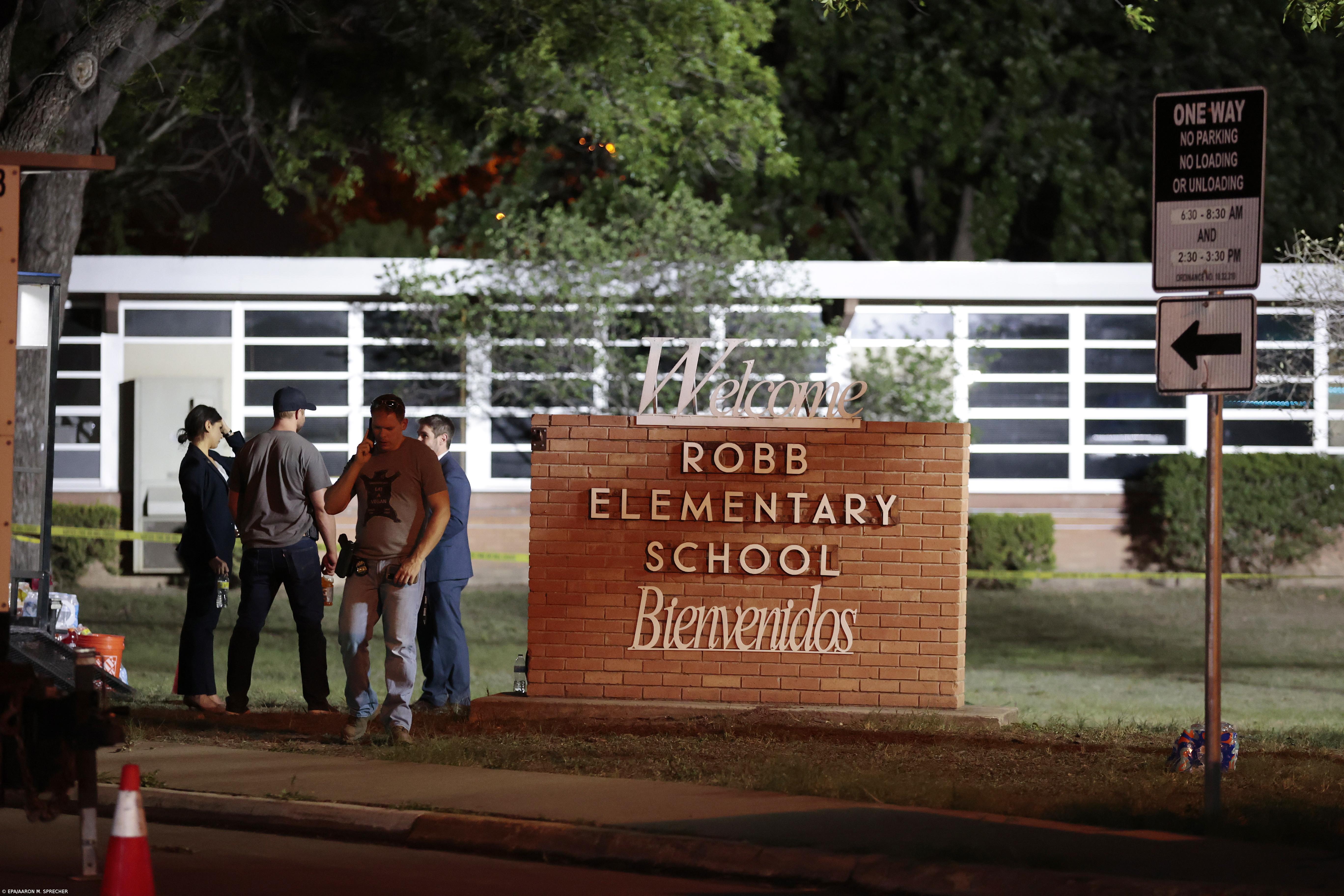 Sobe para 21 o número de mortos no tiroteio numa escola do Texas, incluindo 18 crianças – Imagem 1