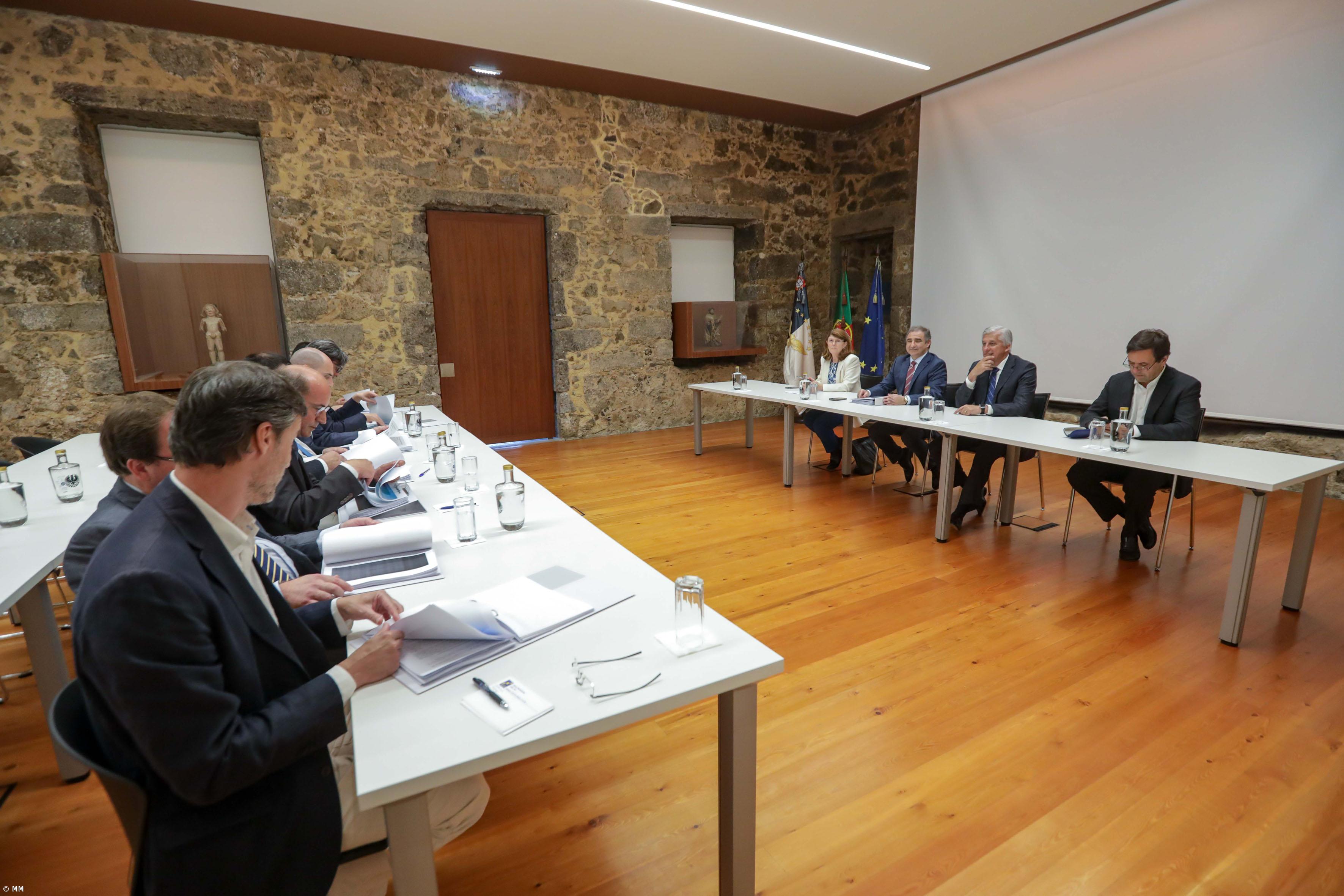 Presidente do Governo Regional diz que privatização da Azores Airlines pode ser uma “virtude” – Imagem 1