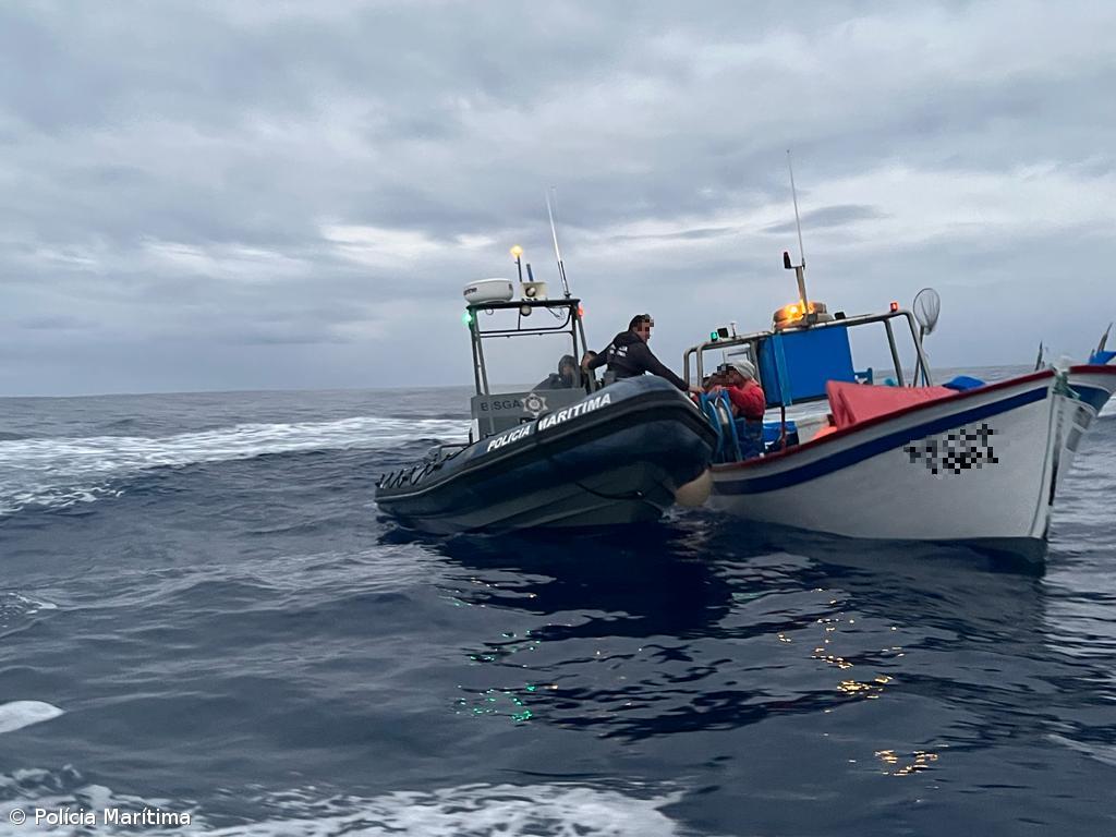 Apreendidos 188 quilos de pescado na Reserva dos Ilhéus das Formigas  – Imagem 1