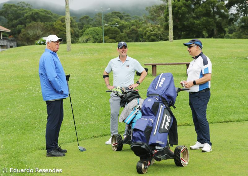 Norte-americano Mark Ravelli vence o II Torneio Golfe Atlântico – Imagem 100