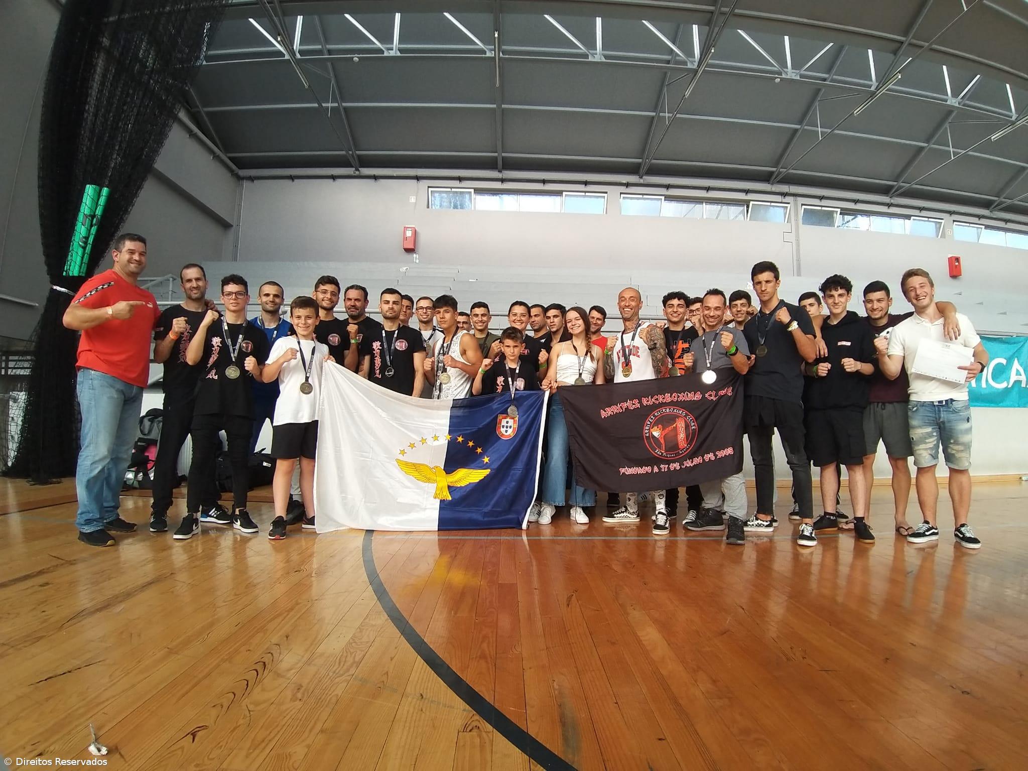 Arrifes Kickboxing Clube arrecada 18 títulos no Campeonato Nacional de Kickboxing  – Imagem 2