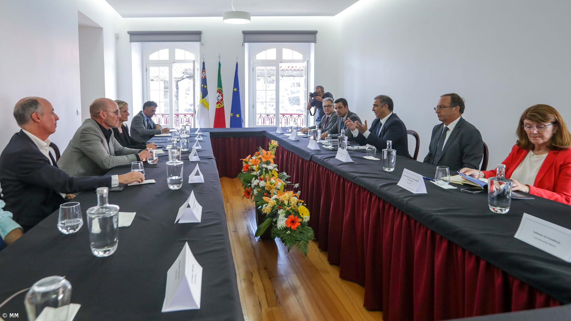 Açores fazem estudo para apurar origem e potencial económico de alga invasora – Imagem 1