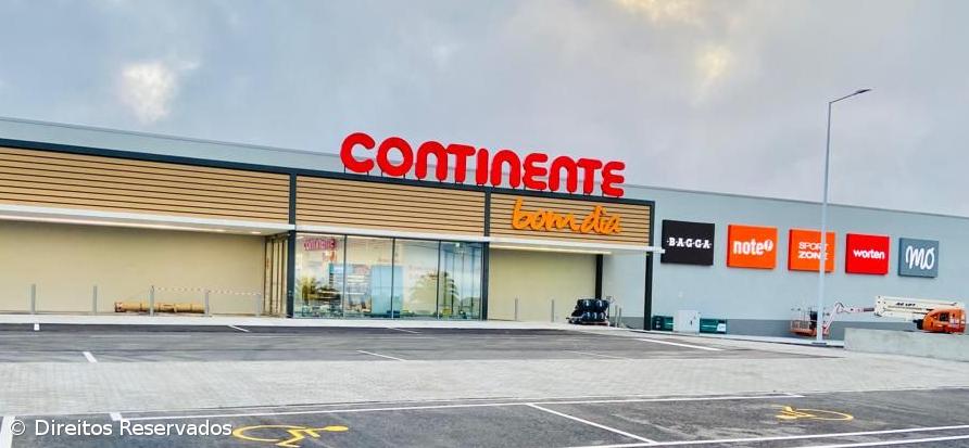 INSCO abre galeria comercial em Vila do Porto – Imagem 1