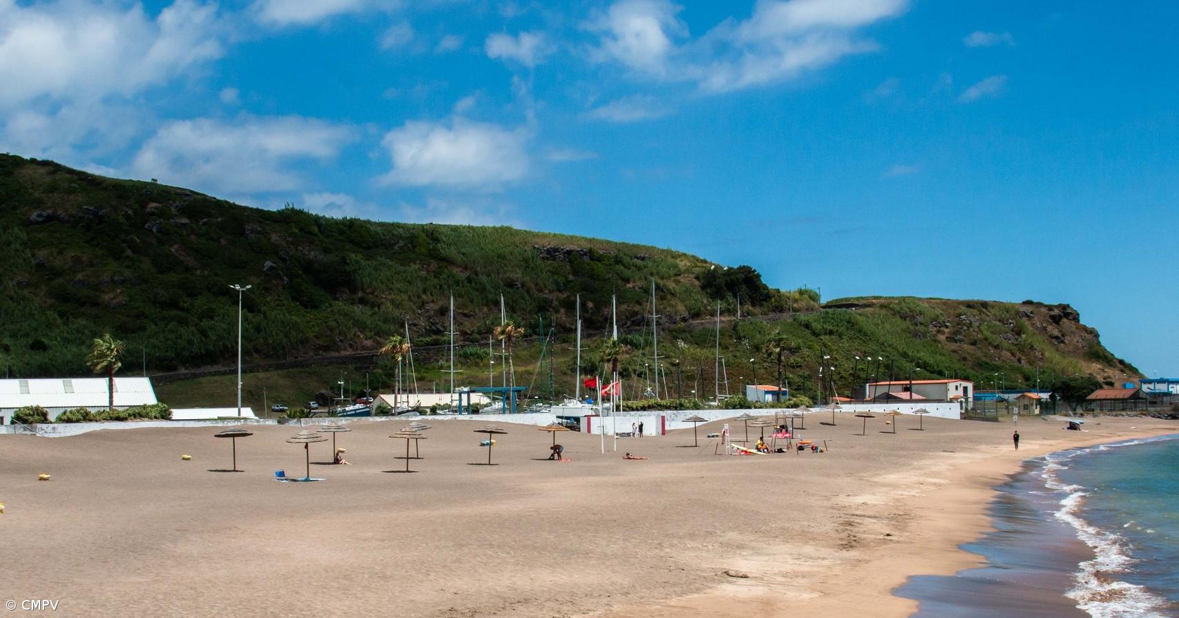 Levantada a interdição a banhos na Prainha na Praia da Vitória – Imagem 1