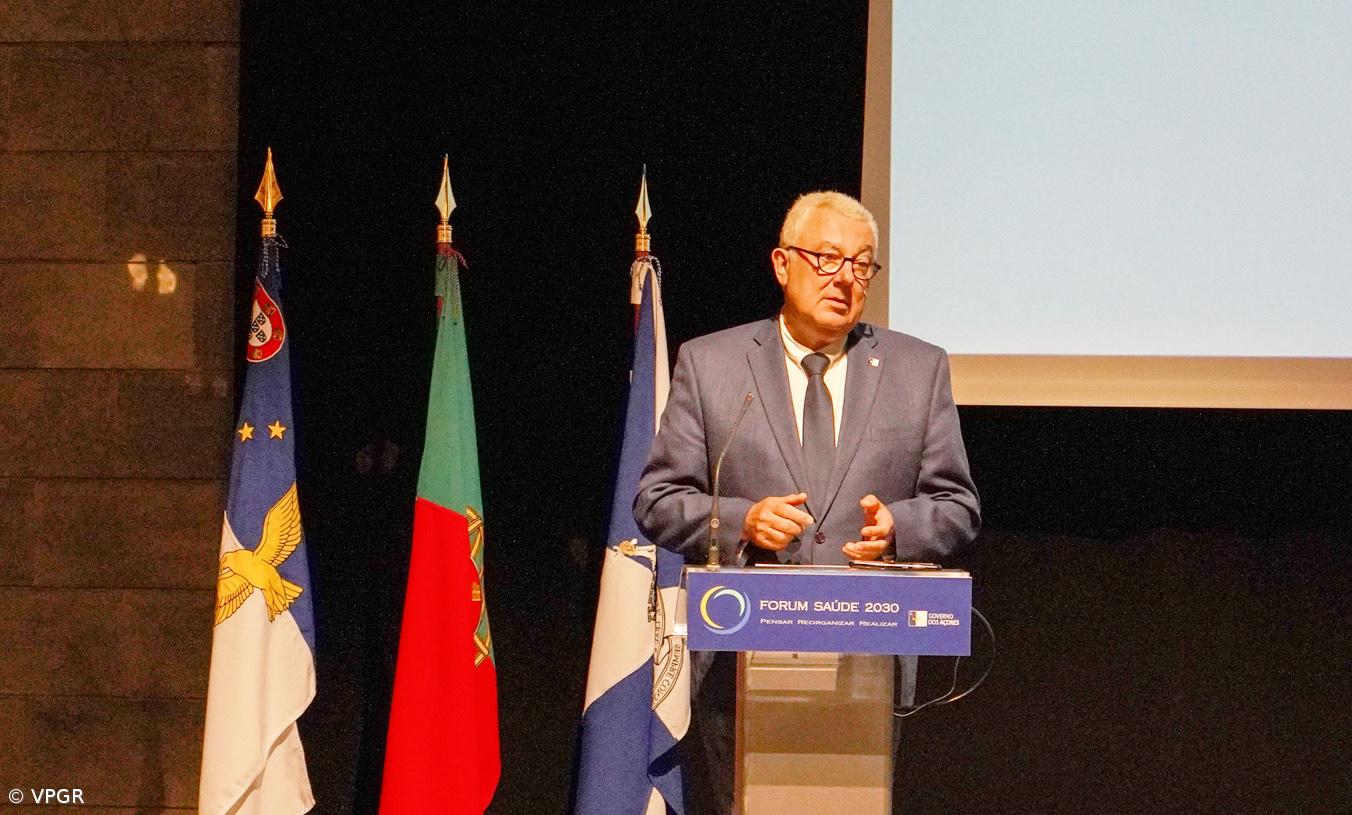 Governo açoriano avisa que médicos não podem “usar dinheiro como moeda de troca” – Imagem 1