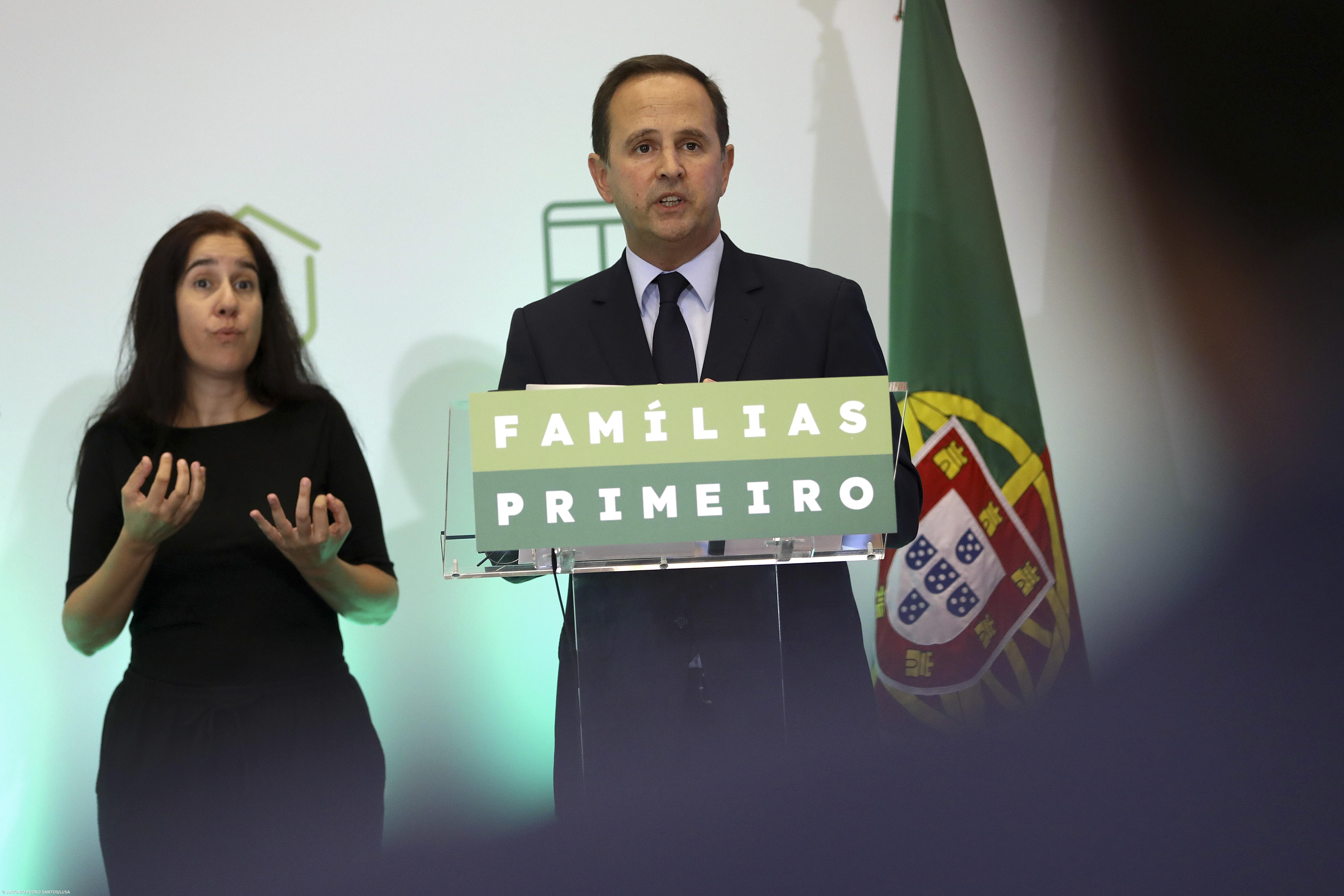 Apoio de 125 euros chega esta quinta-feira a 500 mil pessoas – Imagem 1