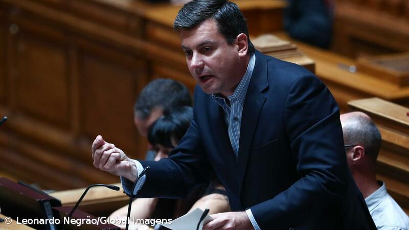 PCP critica medidas “curtas e parciais” e acusa Governo de “embuste” sobre pensões – Imagem 1