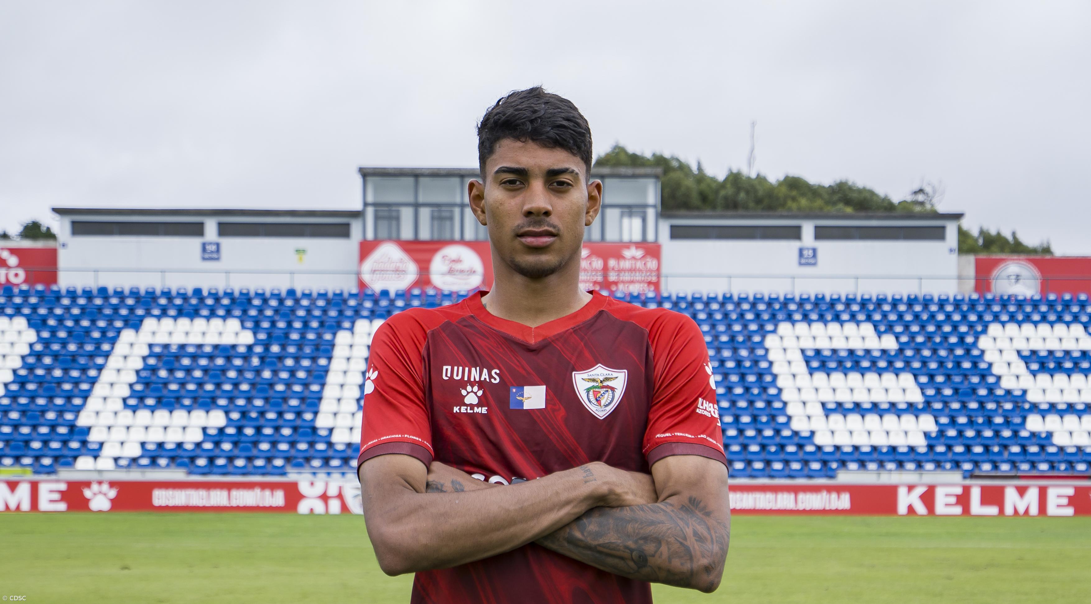 Defesa central Ítalo oficializado como reforço do Santa Clara – Imagem 1