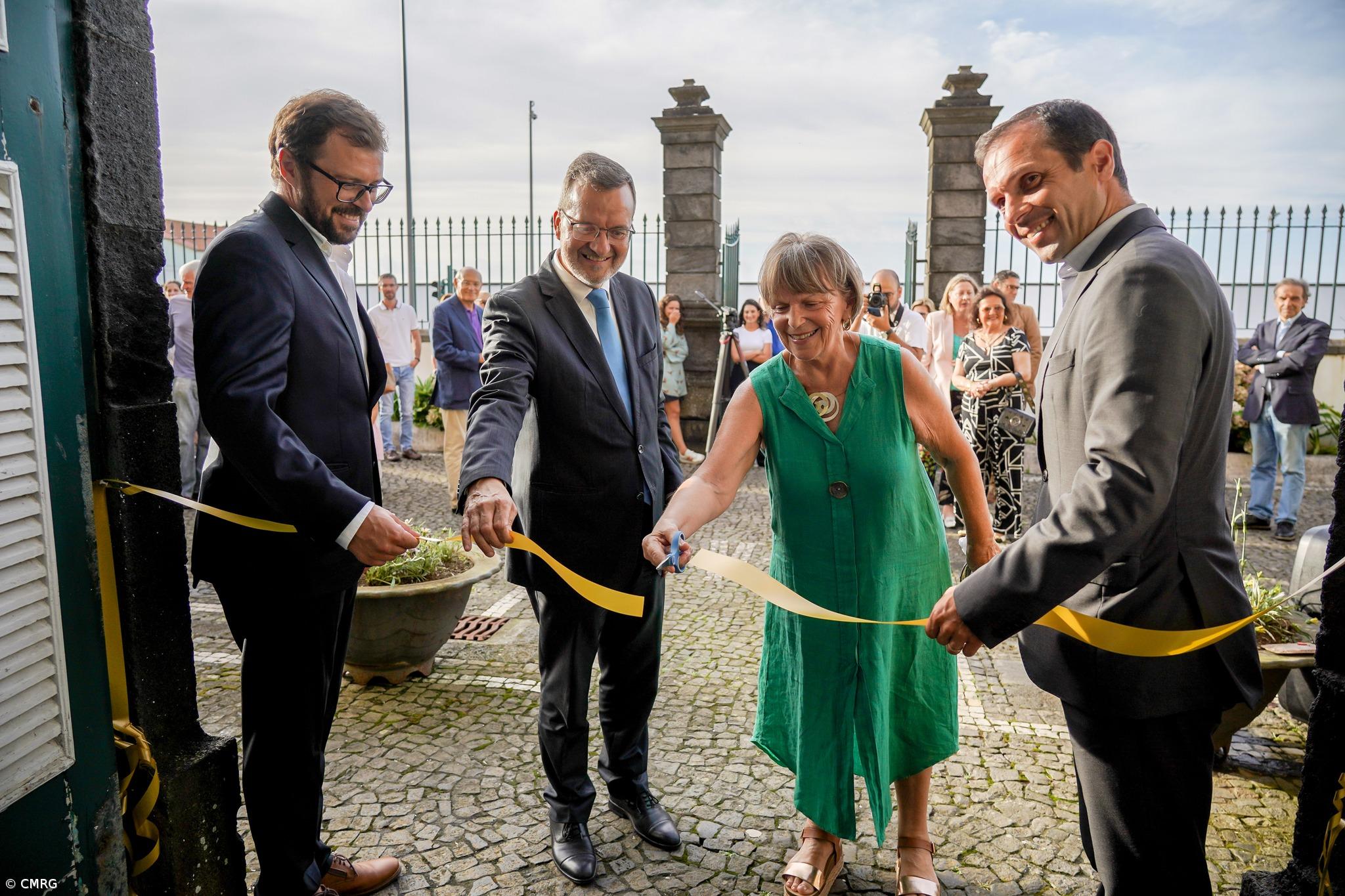 Museu da Emigração Açoreana reabriu após obras de remodelação – Imagem 1
