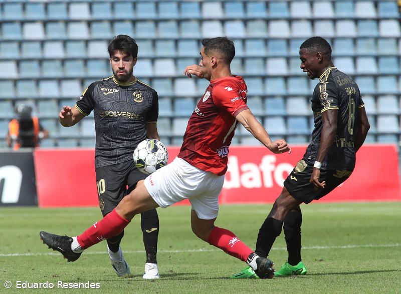 Empate entre Santa Clara e Paços de Ferreira em jogo equilibrado nos Açores – Imagem 1