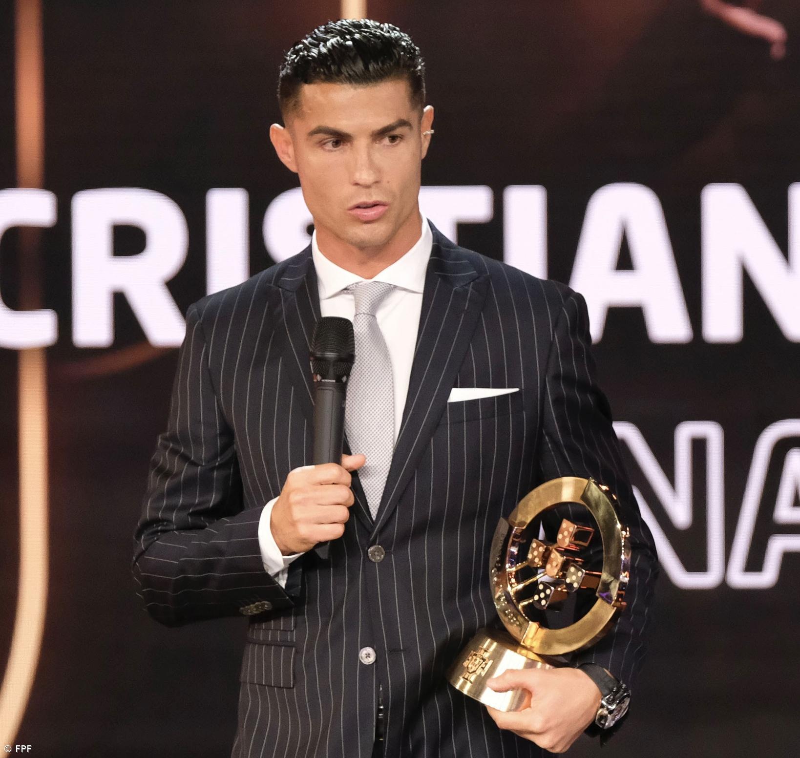 Ronaldo distinguido nas Quinas de Ouro e assume que quer disputar Euro2024 – Imagem 1