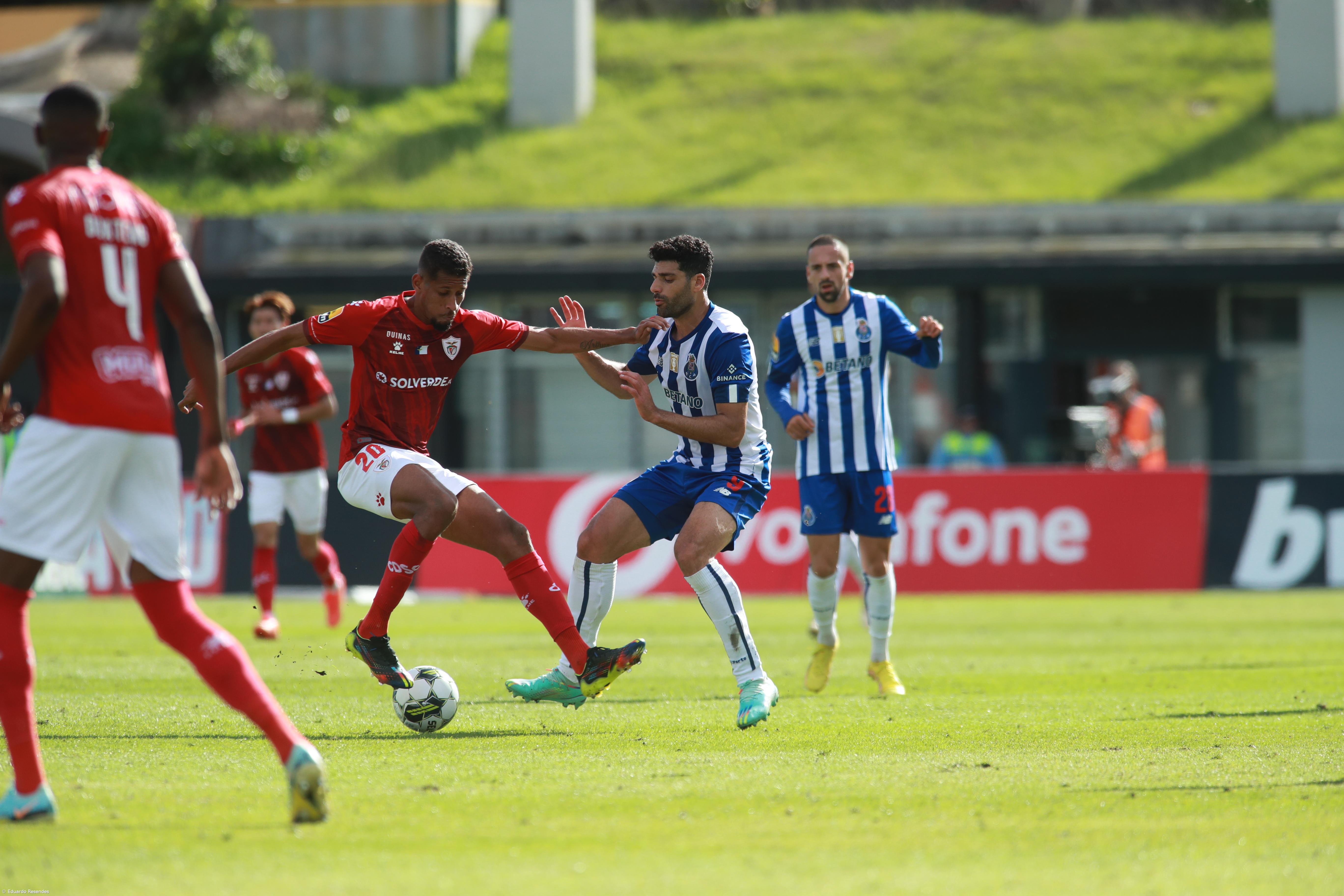 Garra do Santa Clara trava FC Porto em jogo equilibrado nos Açores – Imagem 1