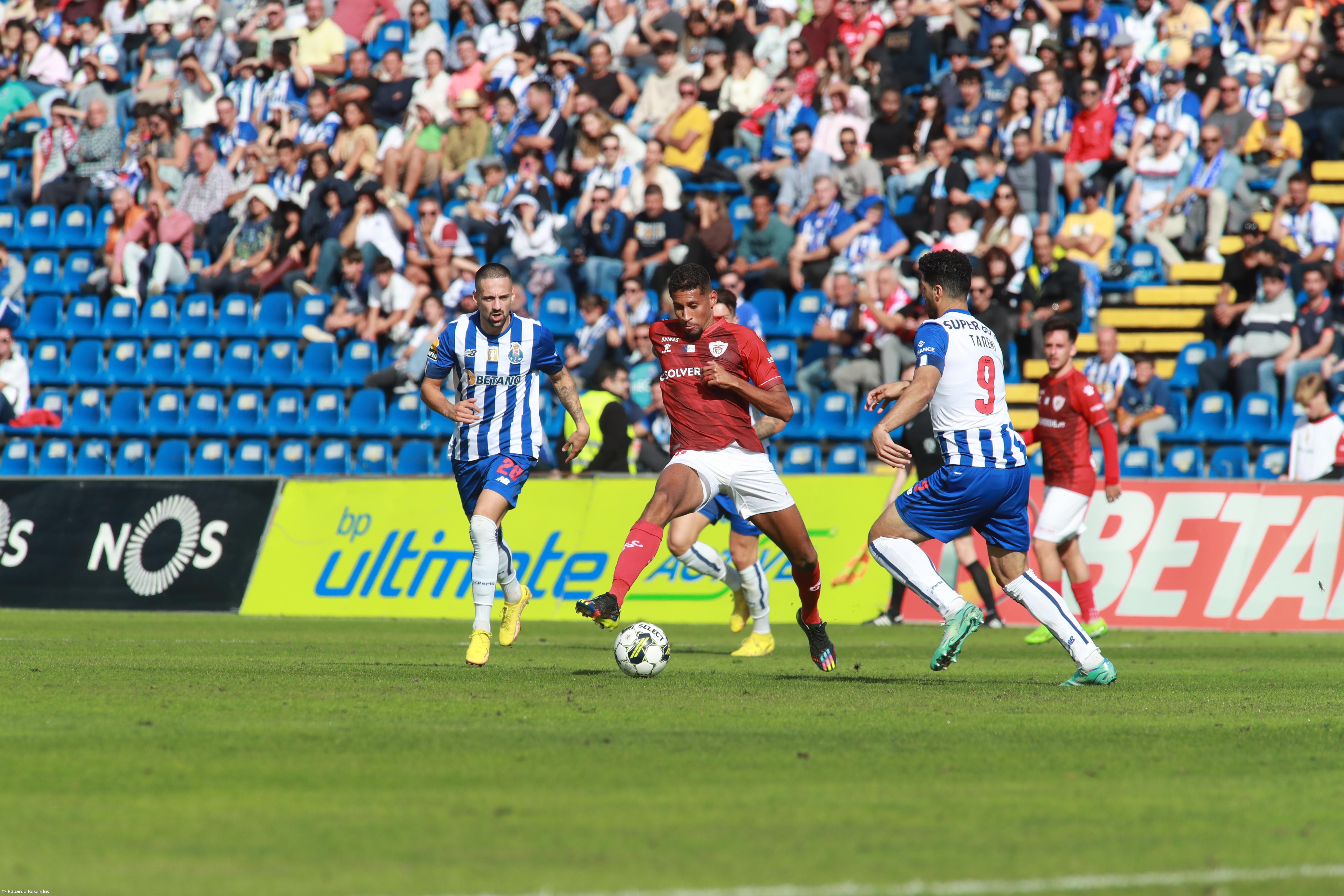 Garra do Santa Clara trava FC Porto em jogo equilibrado nos Açores – Imagem 2