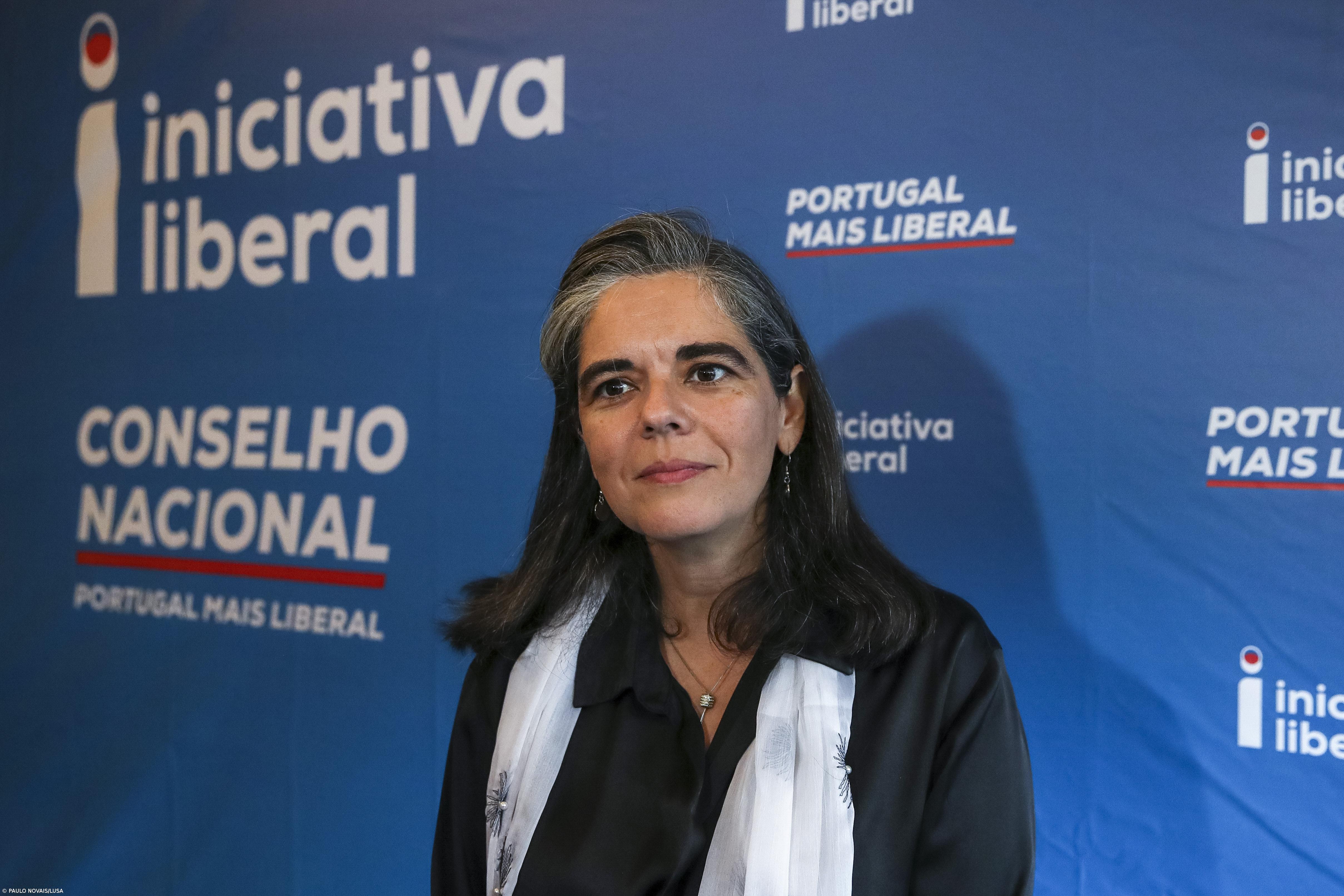 Carla Castro não quer “PSD 2” e diz que Costa reconhece nos liberais “verdadeira oposição” – Imagem 1