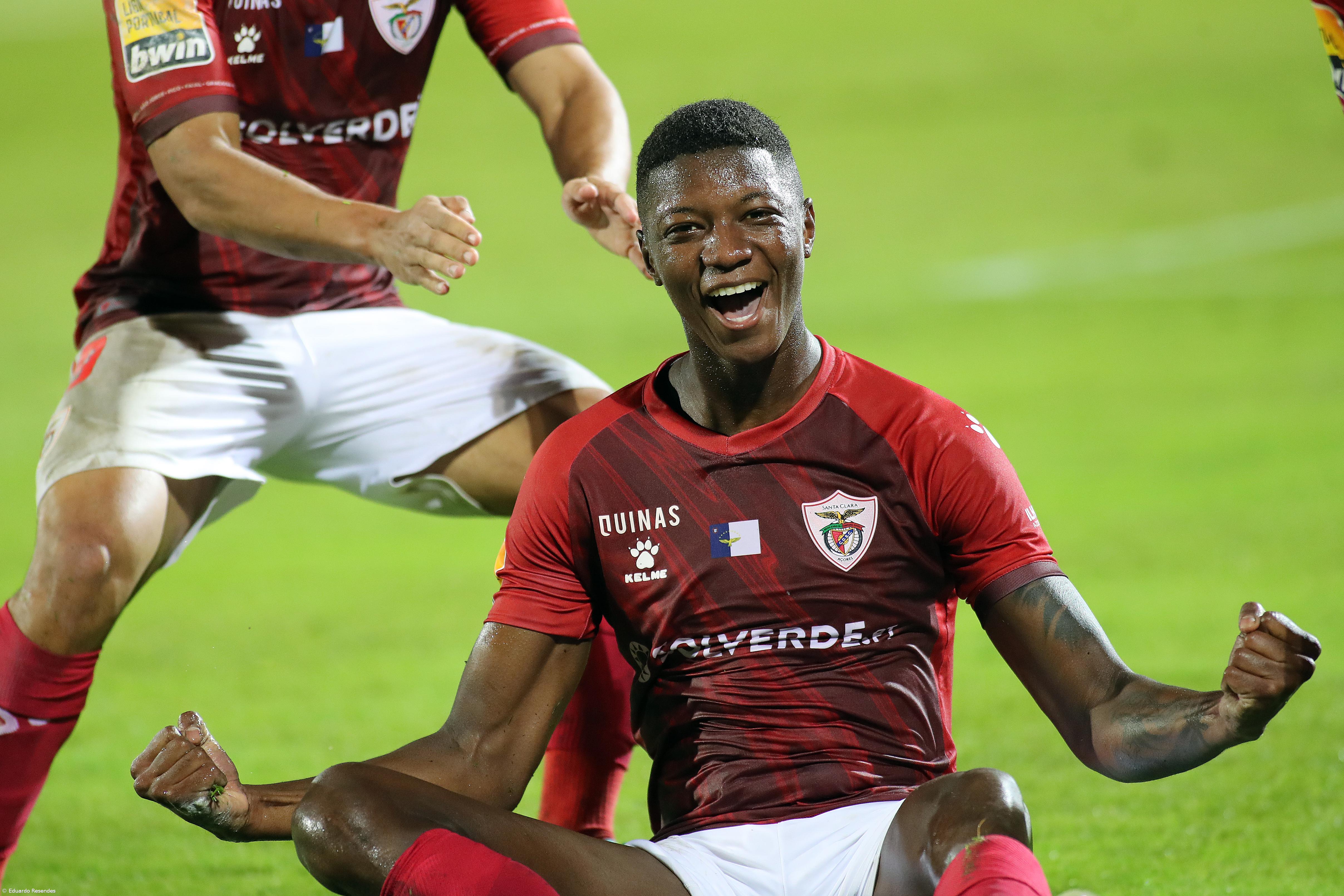 Bruno Almeida encarnou Messi e guiou Santa Clara para a vitória – Imagem 1