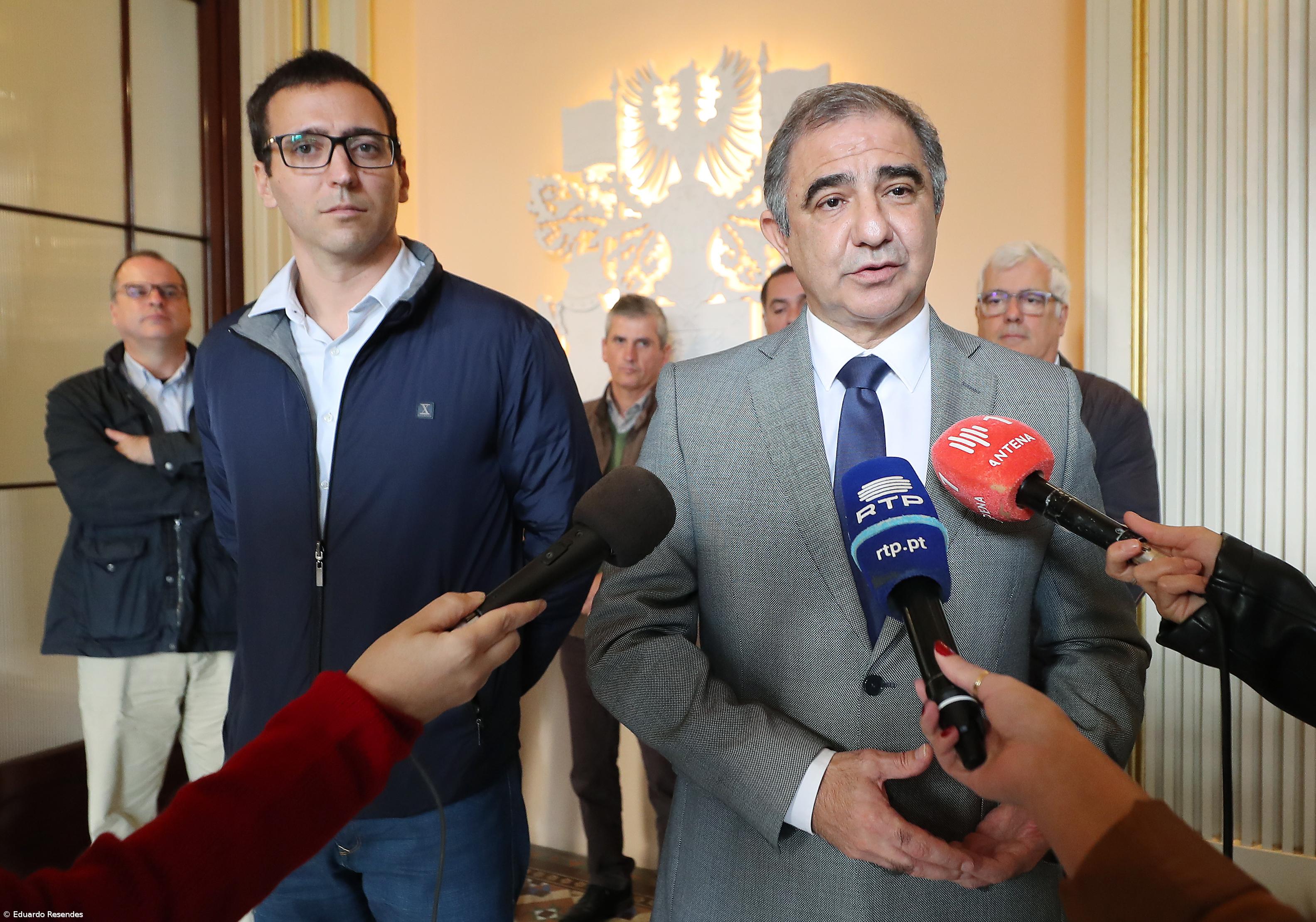 Líder do Governo dos Açores exorta administração da EDA a dialogar com trabalhadores – Imagem 5