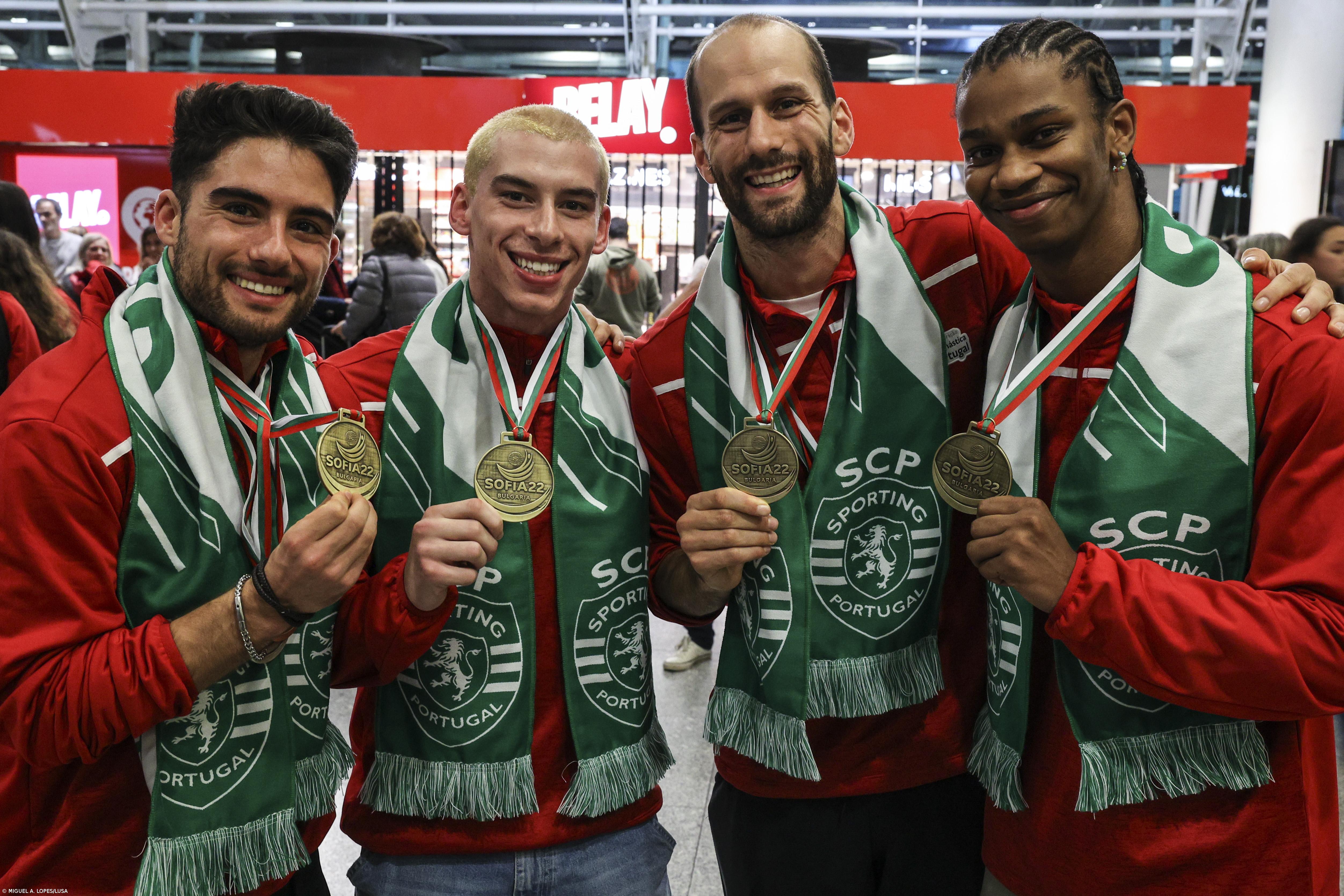Seleção portuguesa de trampolins recebida em euforia após Mundial "de topo" – Imagem 1