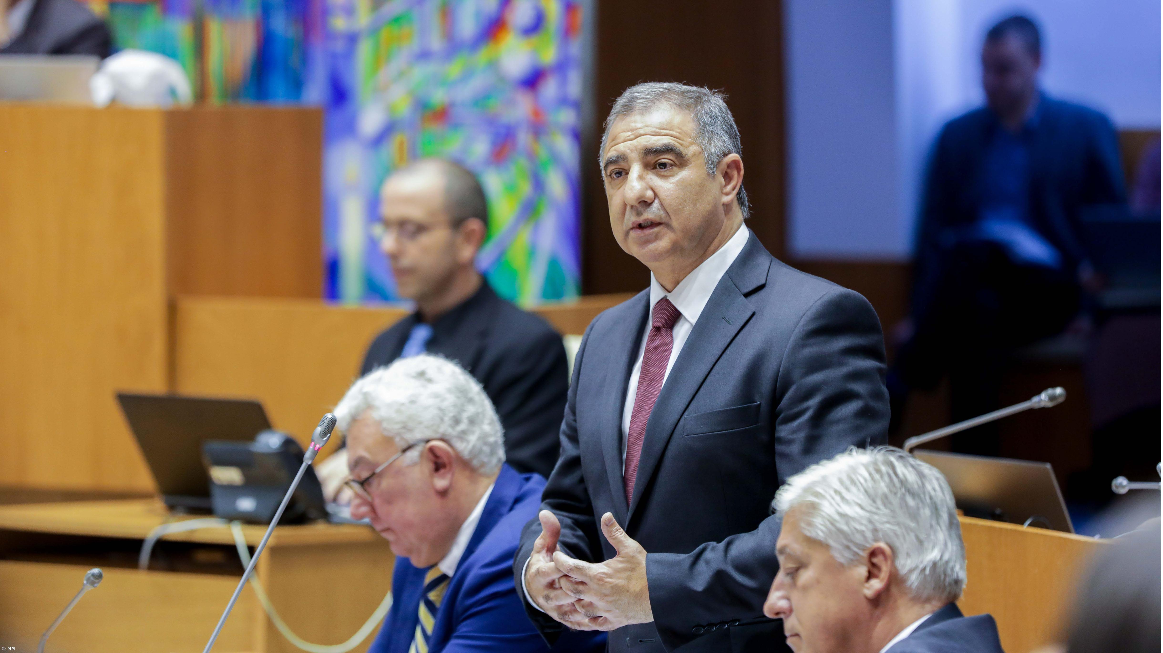 Governo açoriano tem como “prioridade máxima” reforçar meios das IPSS, diz Bolieiro – Imagem 1