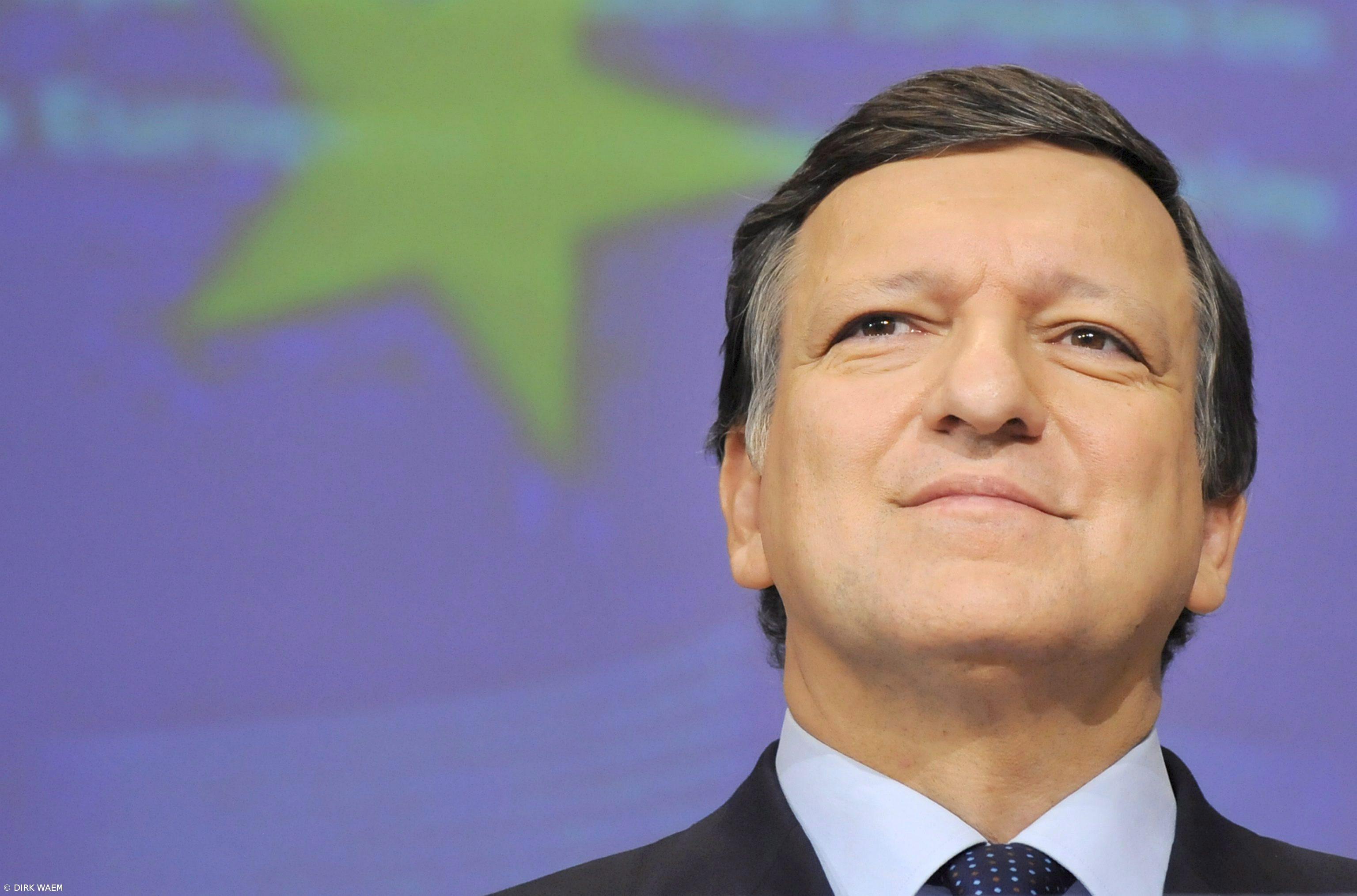  Bruxelas quer exigir 'cauções' a países com desequilíbrios orçamentais – Imagem 1