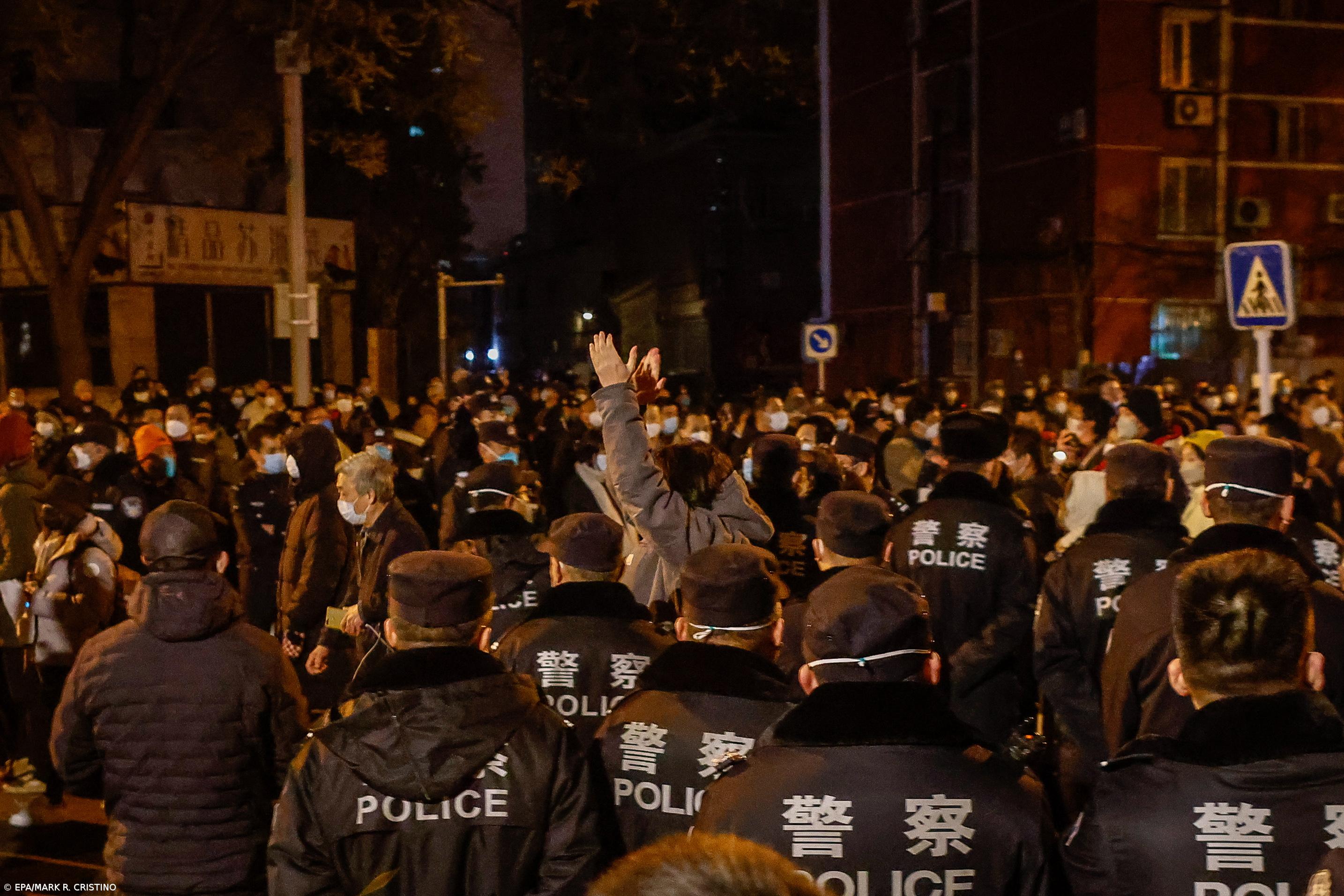 Vinte pessoas detidas na China por participarem em protestos contra política ‘zero covid’ – Imagem 1