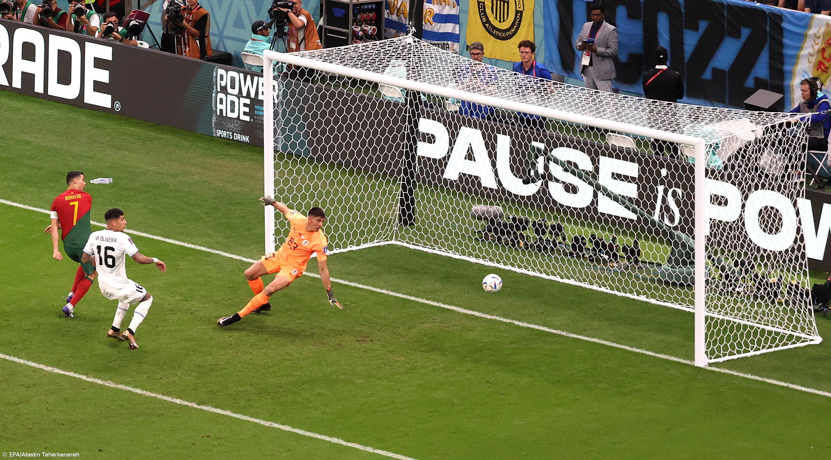 Portugal vence Uruguai e junta-se a França e Brasil nos 'oitavos' – Imagem 10