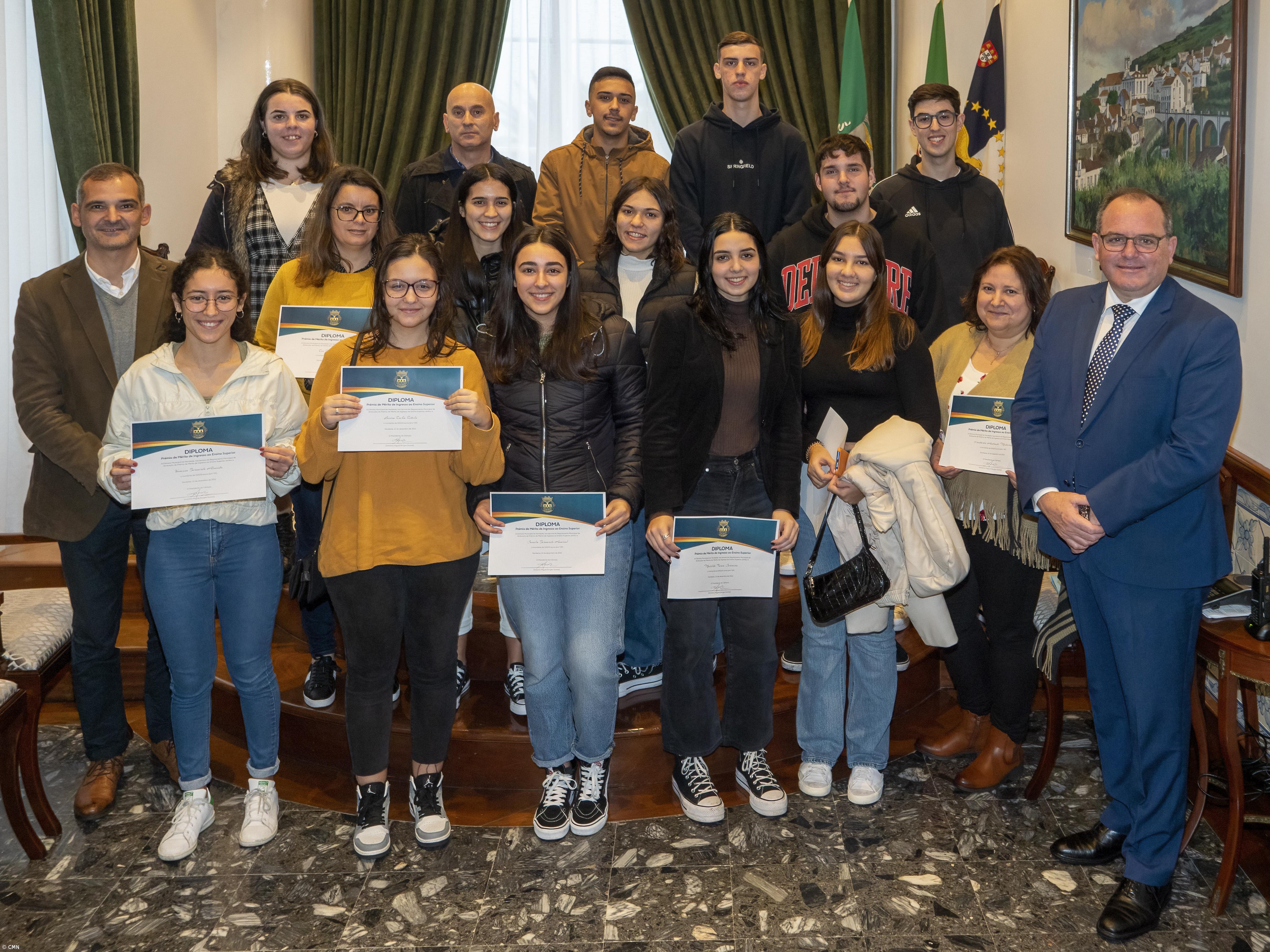 Câmara do Nordeste entrega Prémio de Mérito – Imagem 1