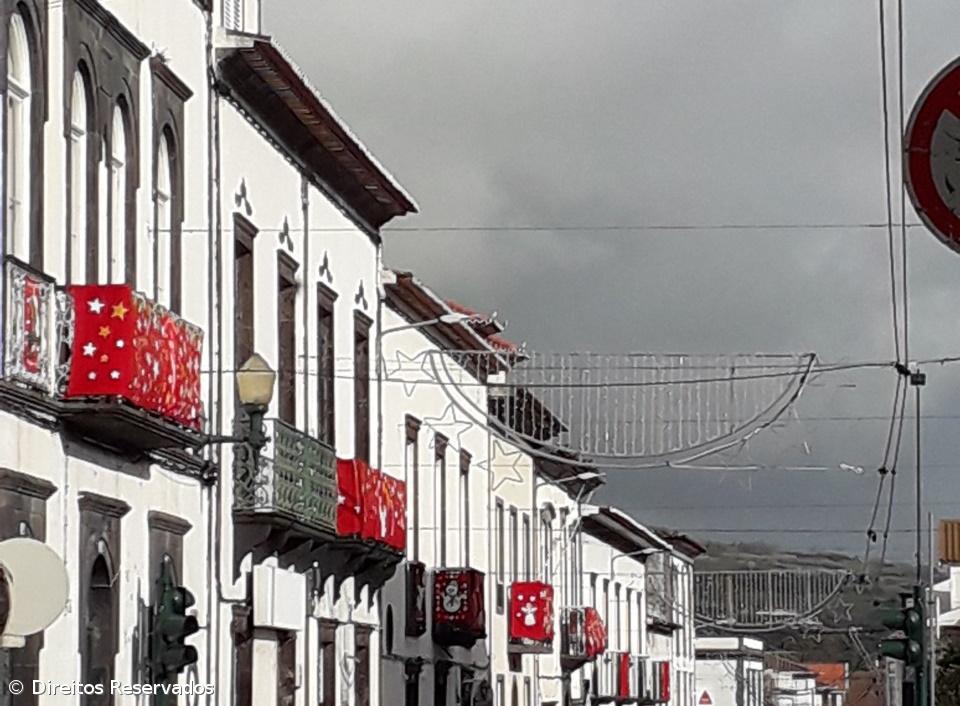 Projeto espalha cor, alegria e enfeita Vila Franca – Imagem 1