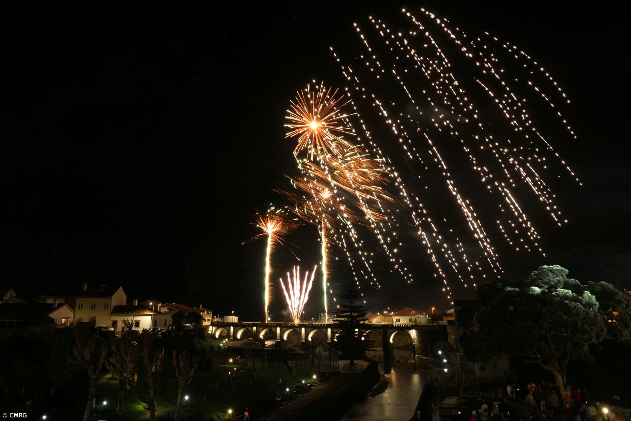 Ribeira Grande com animação musical e  espetáculo de fogo de artificio na passagem de ano  – Imagem 1
