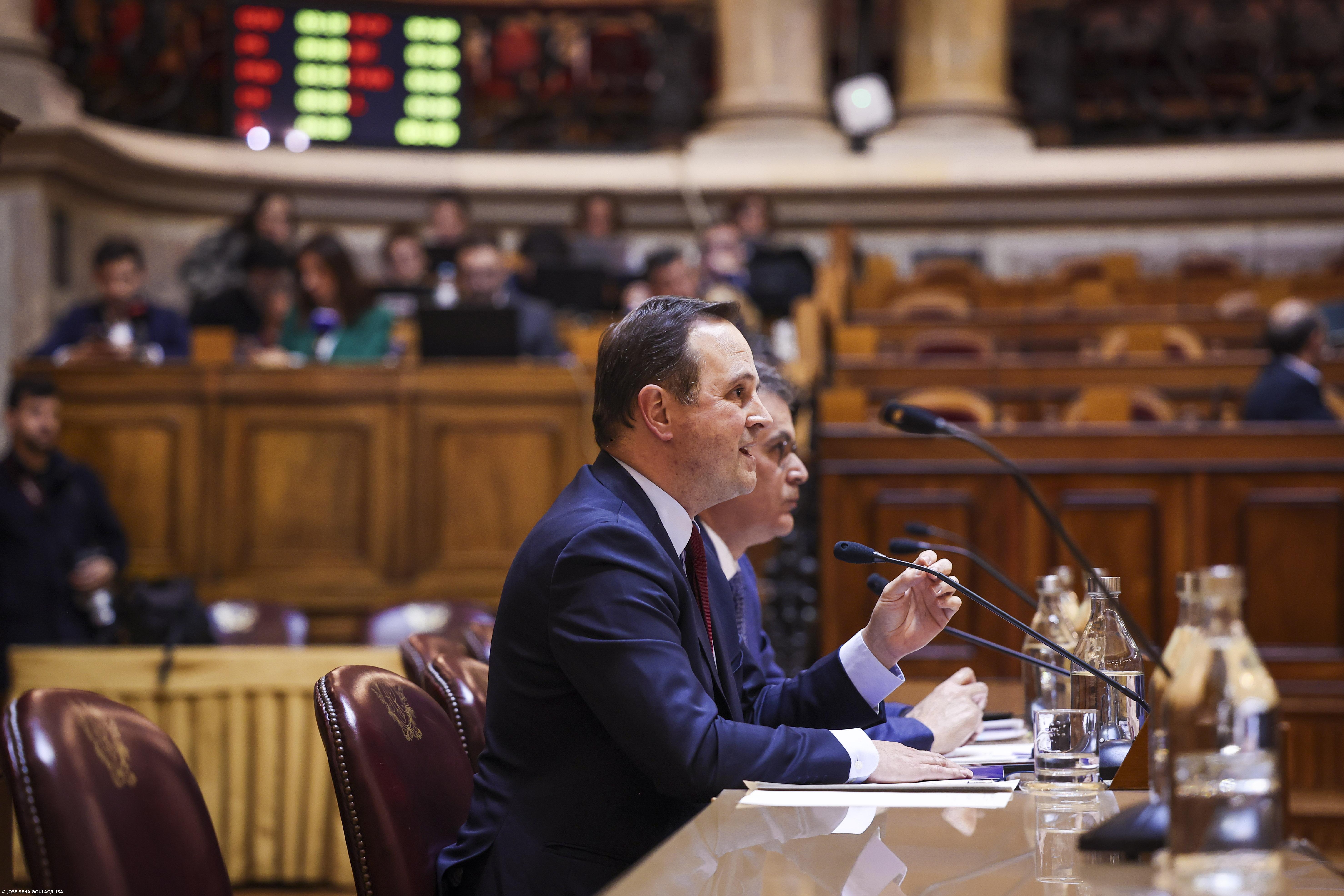 Medina garante que Laura Cravo, mulher de Galamba, não foi nomeada pelo Governo – Imagem 1