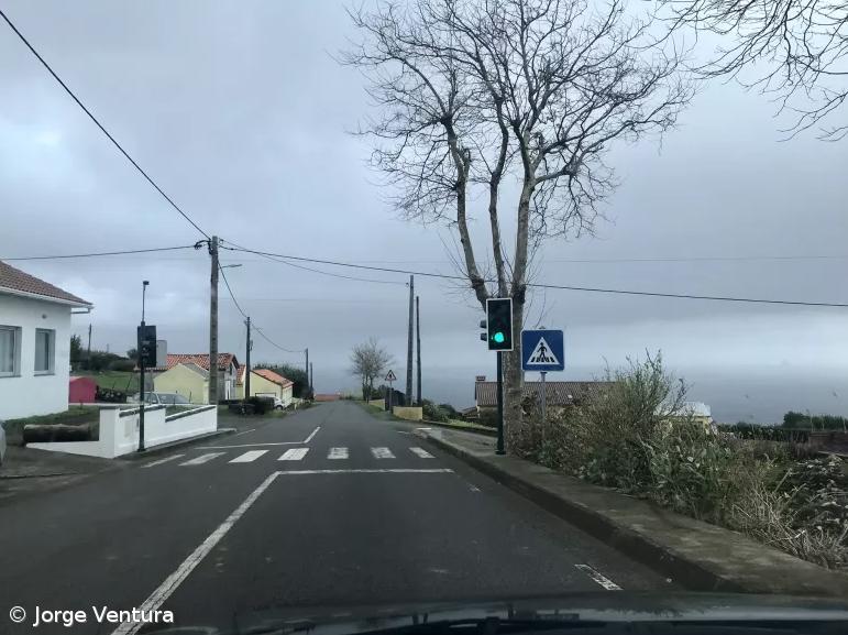 Flores recebe primeiro semáforo da ilha – Imagem 1