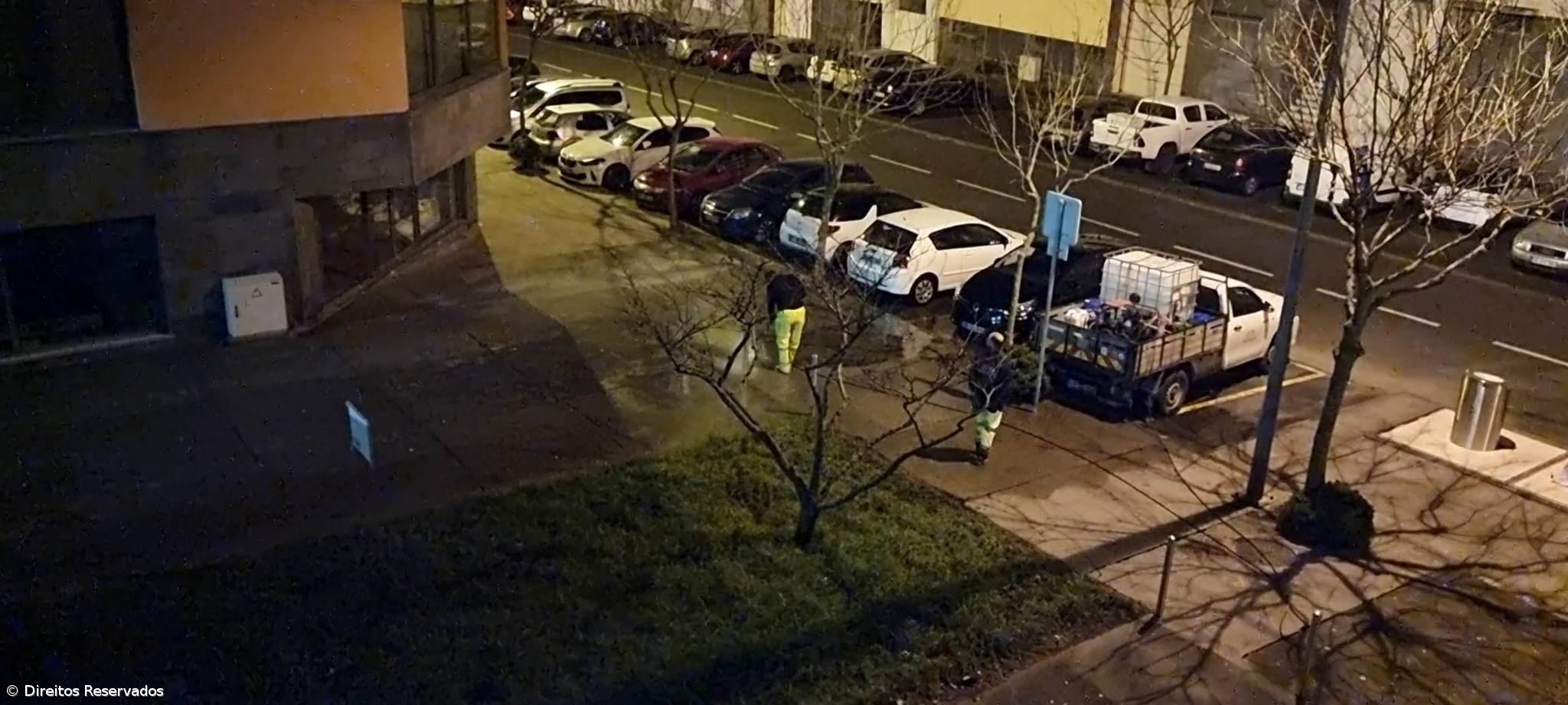 Moradores do Paim com queixas dos horários dos trabalhos de limpeza – Imagem 1