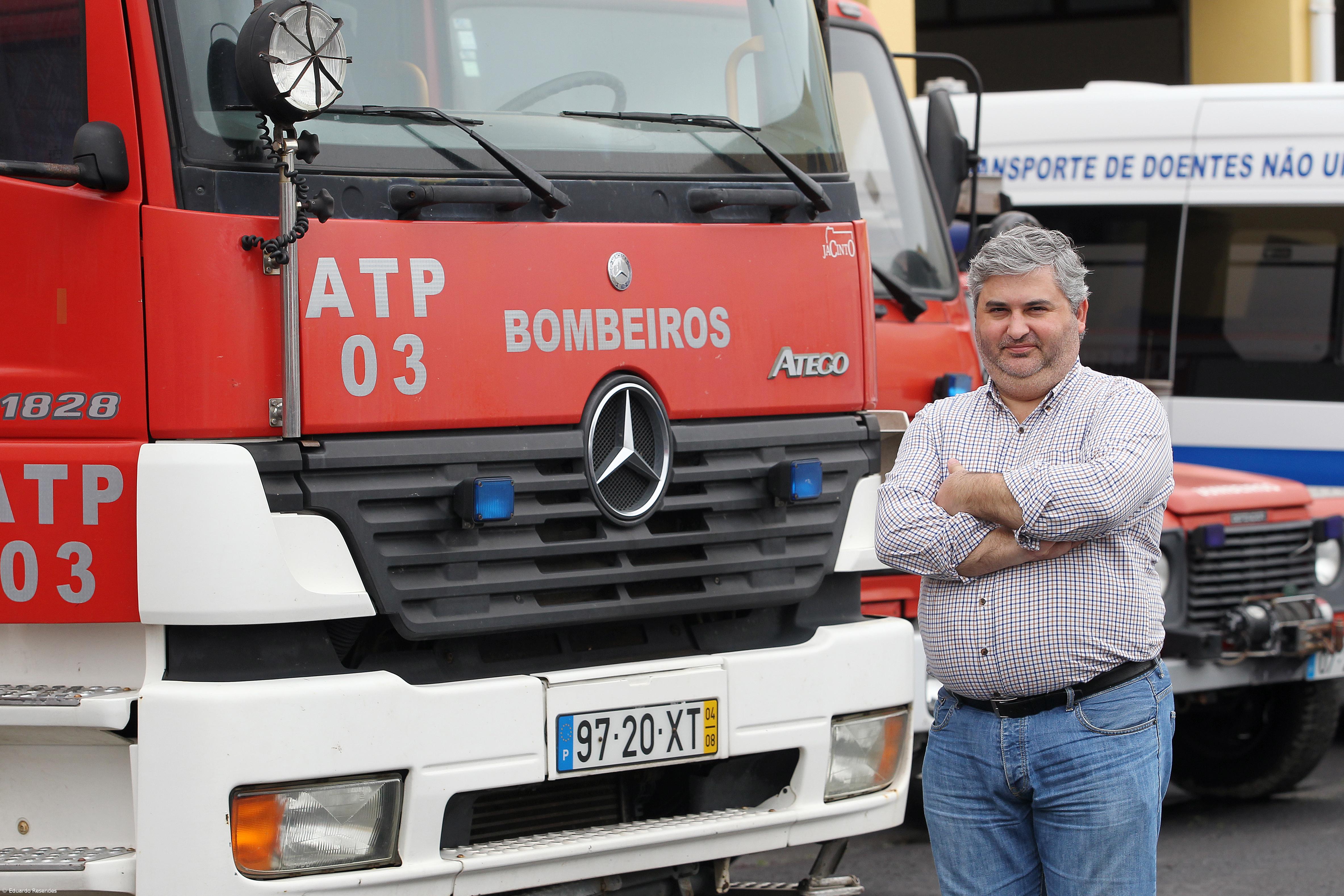 Bombeiros de Ponta Delgada reivindicam previsibilidade e estabilidade financeira – Imagem 1