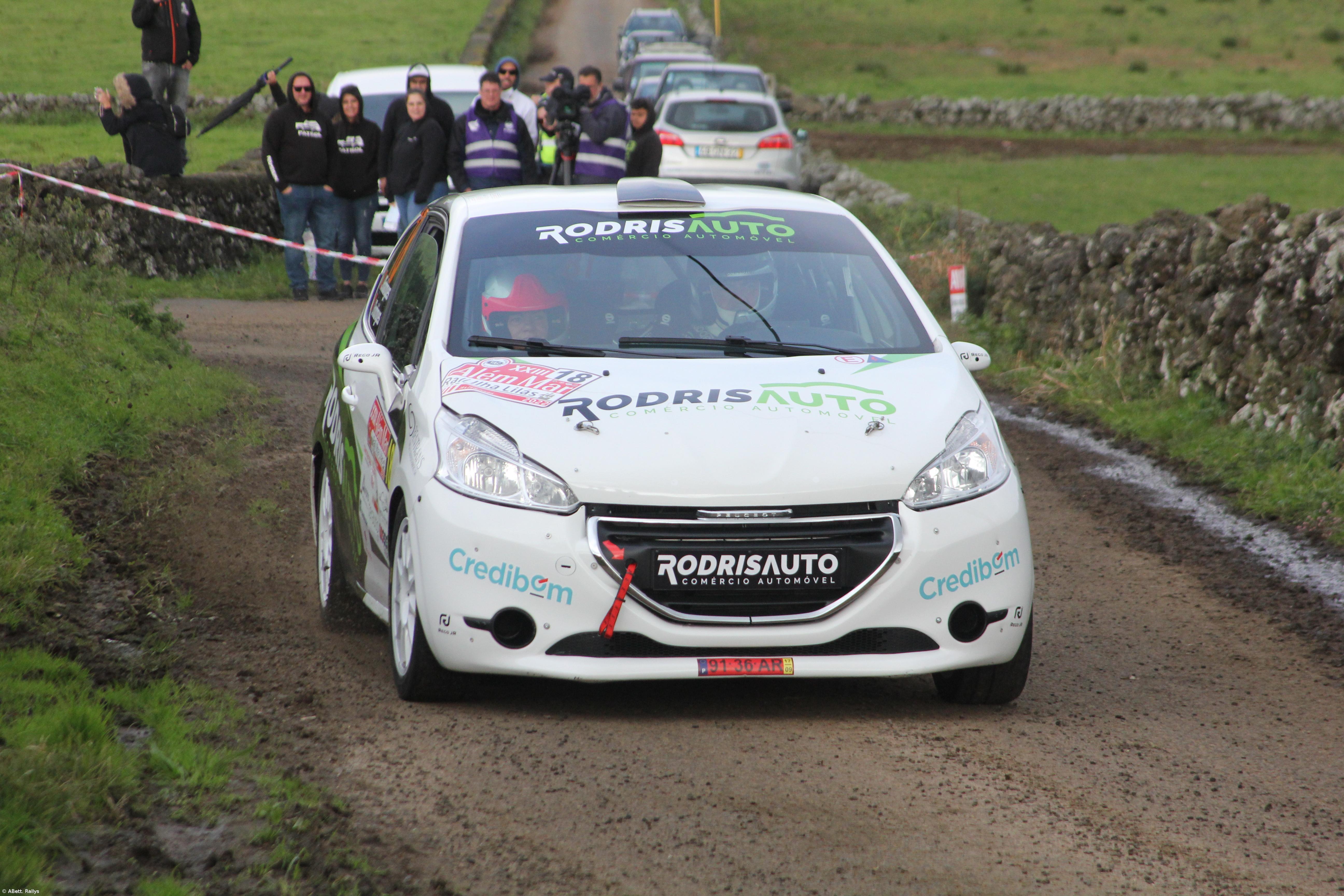 No Peugeot 208 R2 “vamos sempre num susto” – Imagem 3